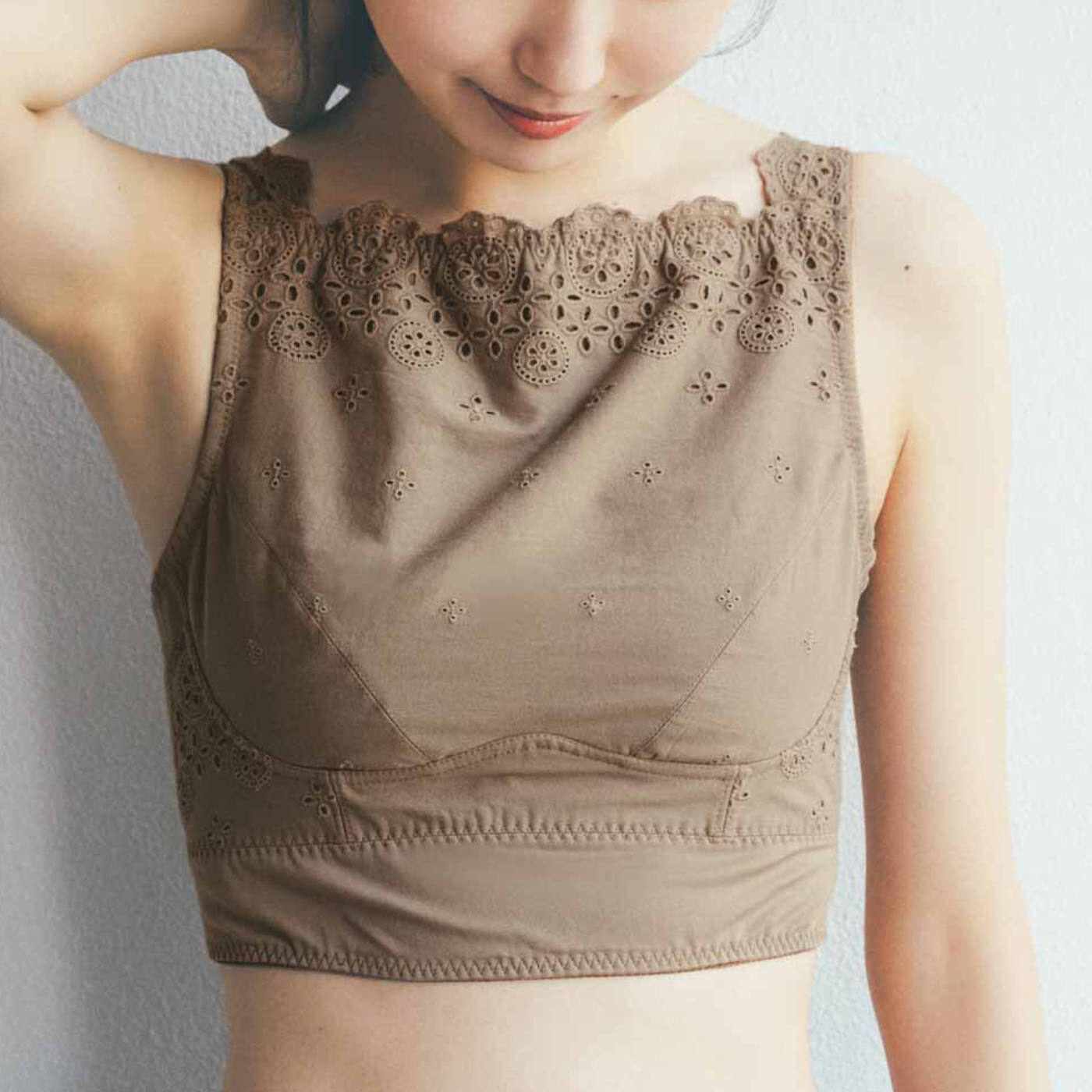 WEB限定お買い得商品|ボリュームおさえて フラットブラ〈3L～6L/コットンレース〉〈ブラウン〉