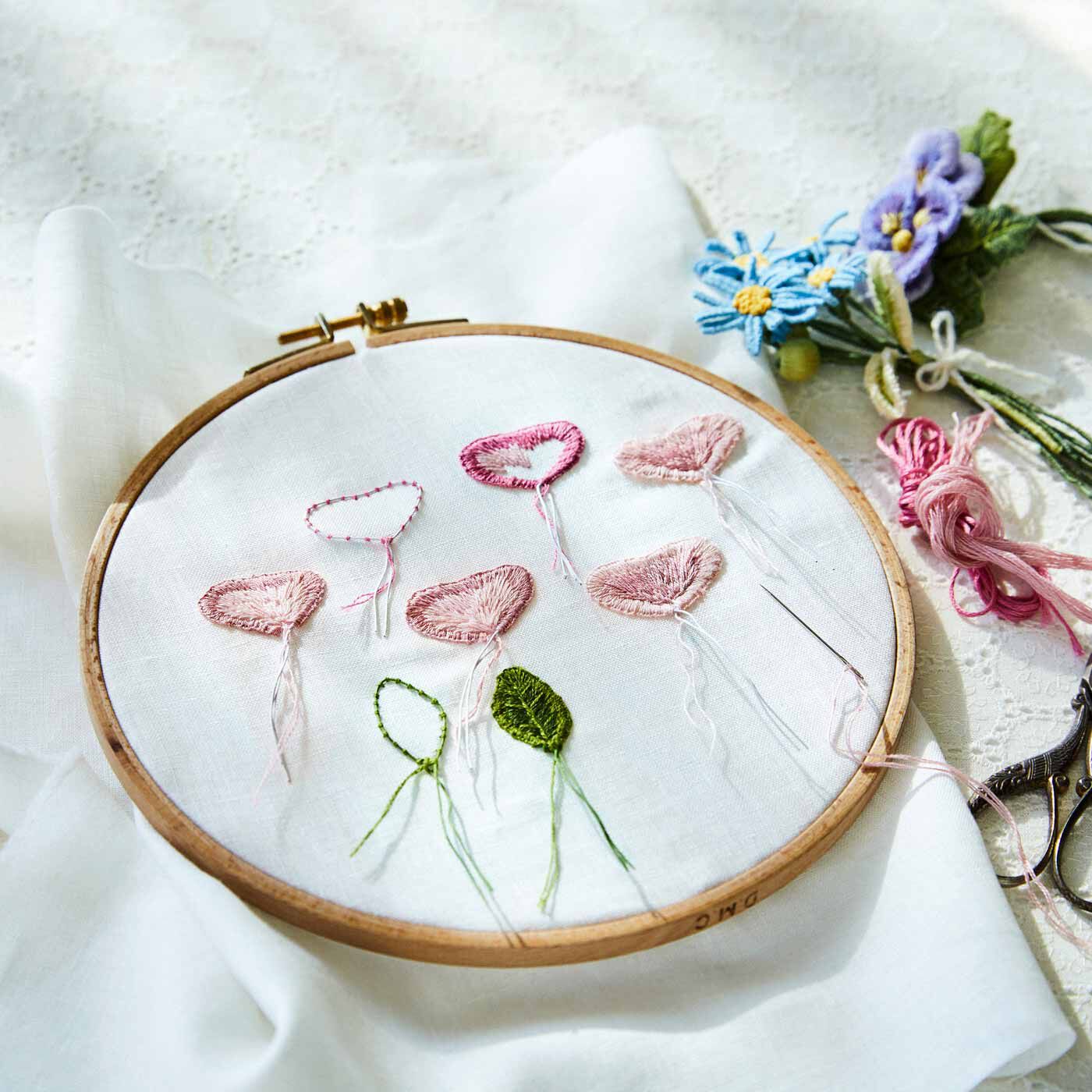 realstock [リアルストック]（Express BOX）|多彩な花を咲かせて立体的な刺しゅうを楽しむ スタンプワーク