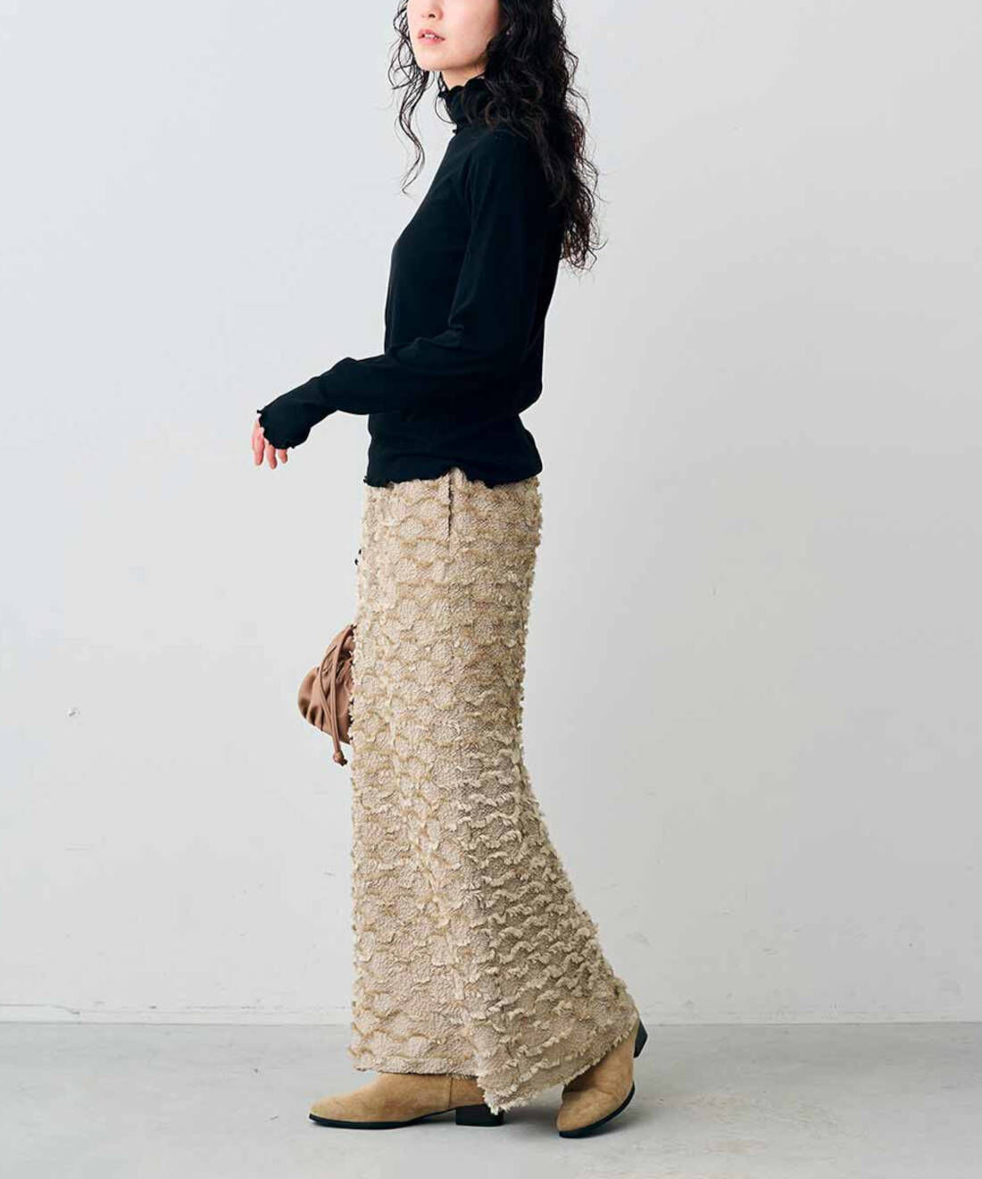 Real Stock| 【3～10日でお届け】リブ　イン　コンフォート　ぐいーんと伸びる　軽やかさが素敵なフリンジスカート〈ベージュ〉