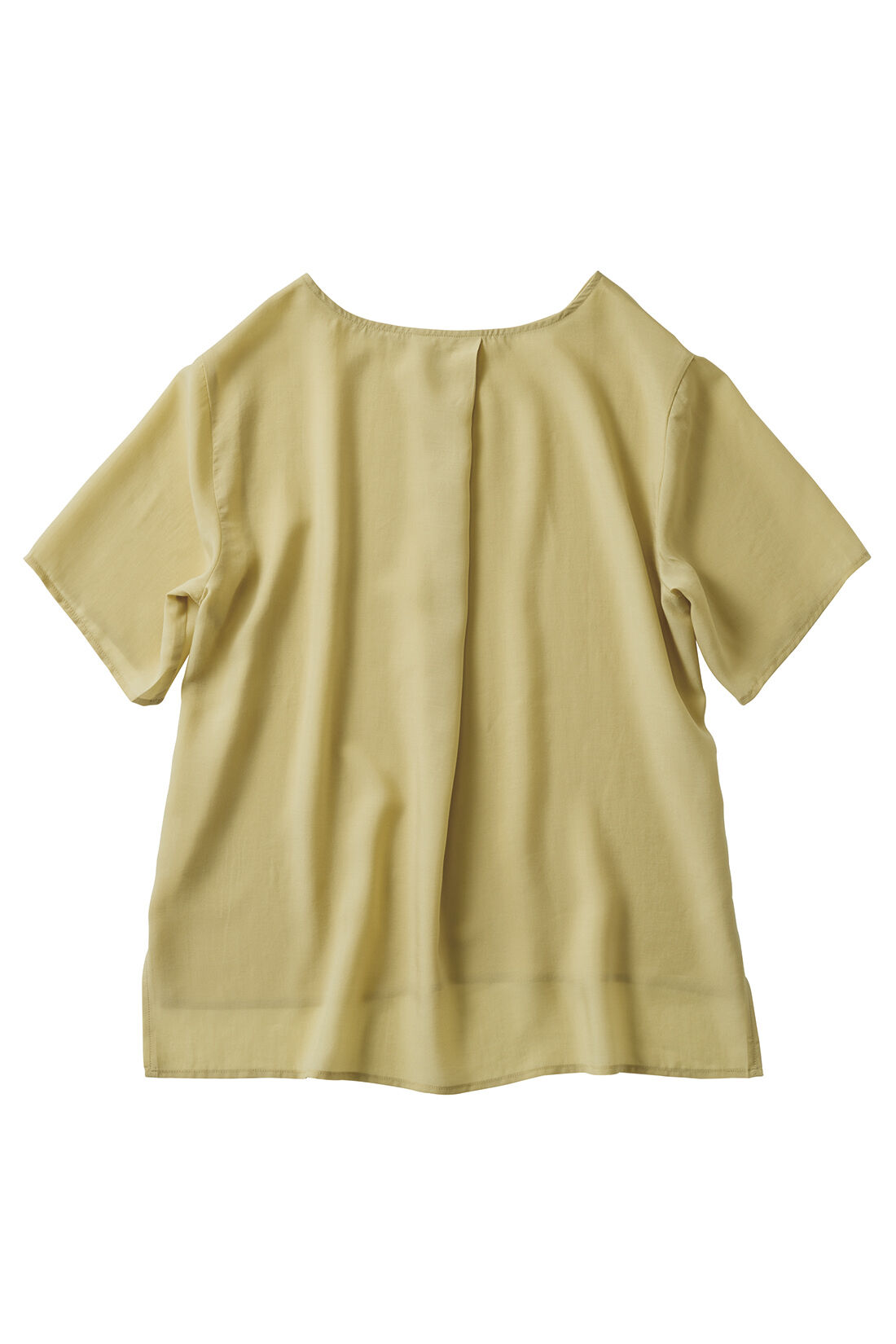 Real Stock|リブ イン コンフォート　上品な綿・テンセル（TM）繊維素材で仕立てた月明かりをまとうようなTブラウス〈イエロー〉|背中はタック入りでのっぺり見せない気遣いも。