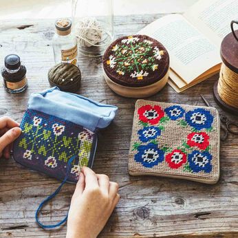 Real Stock | 大きなマス目のニードルポイントポーチ