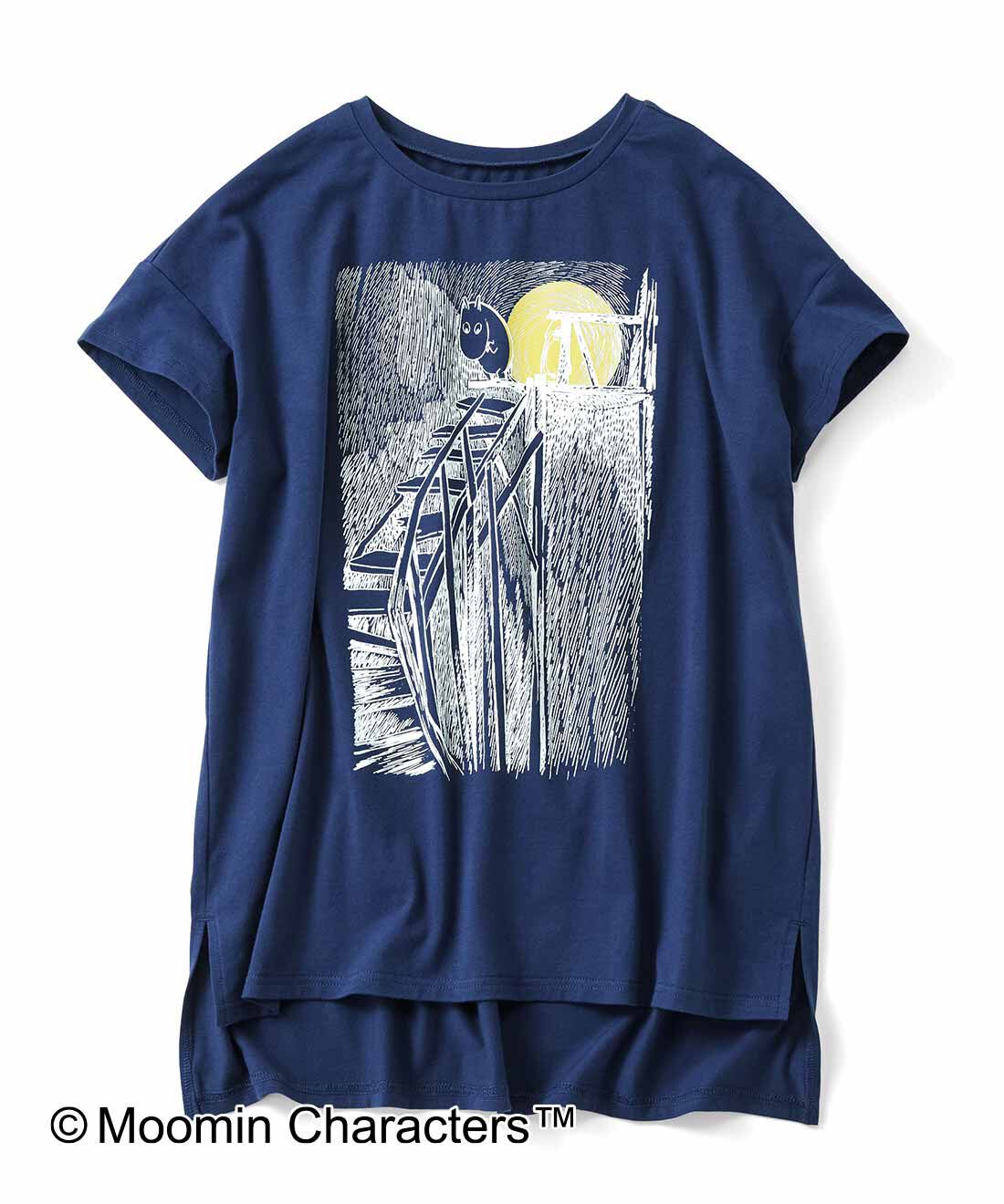 Real Stock|ムーミン　挿し絵が印象的な プリントチュニックTシャツ〈ネイビー〉|〈ネイビー〉
