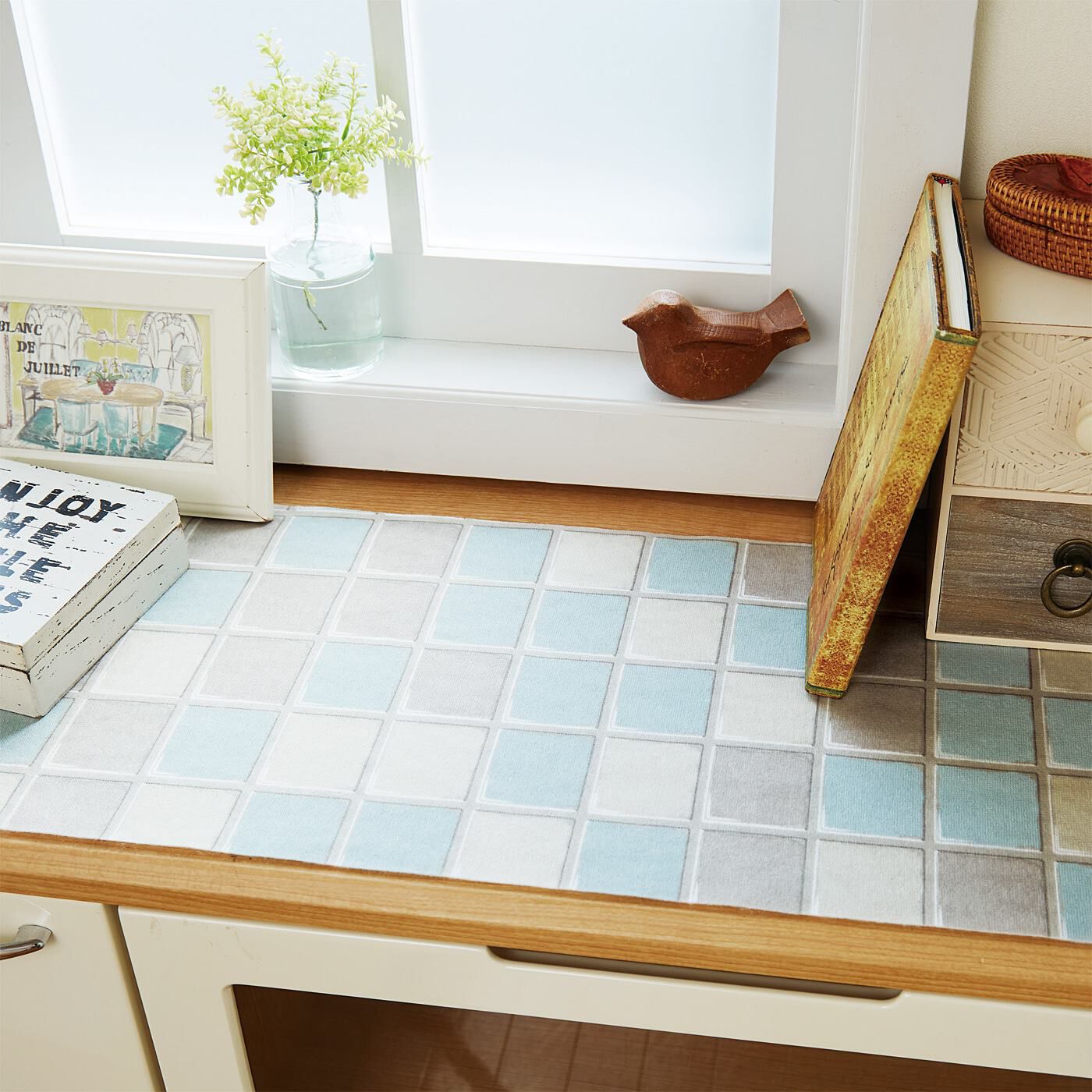 Real Stock|敷くだけでスタイリッシュな印象に変わる　汚れやキズを防ぐシューズボックスシート〈北欧ナチュラル〉