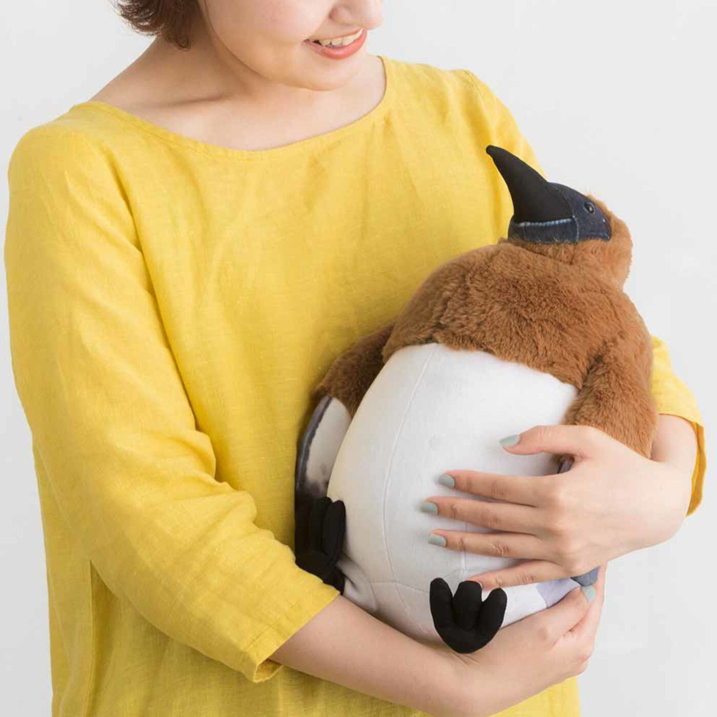 realstock [リアルストック]（Express BOX）|YOU+MORE!　オウサマペンギン 思春期ぬいぐるみ|小脇に携えたくなるサイズ感。