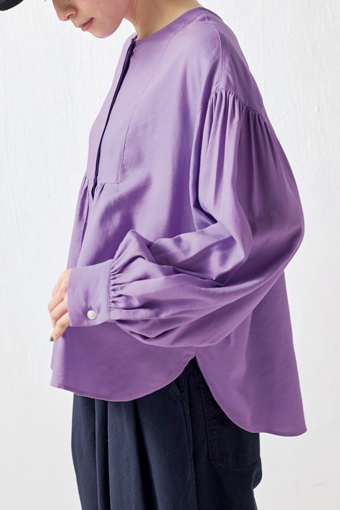 Sunny clouds so-co|サニークラウズ　パープルブラウス〈レディース〉