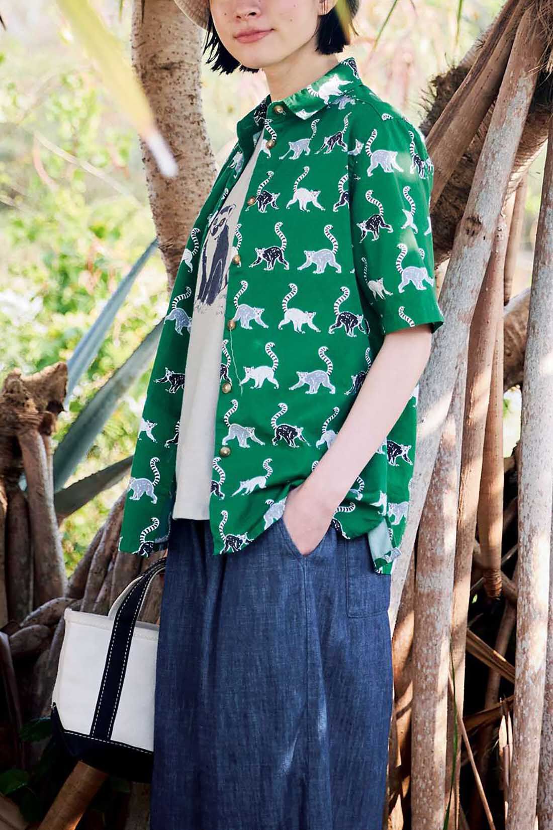 Sunny clouds so-co|サニークラウズ　ワオキツネザルTシャツ〈レディース〉