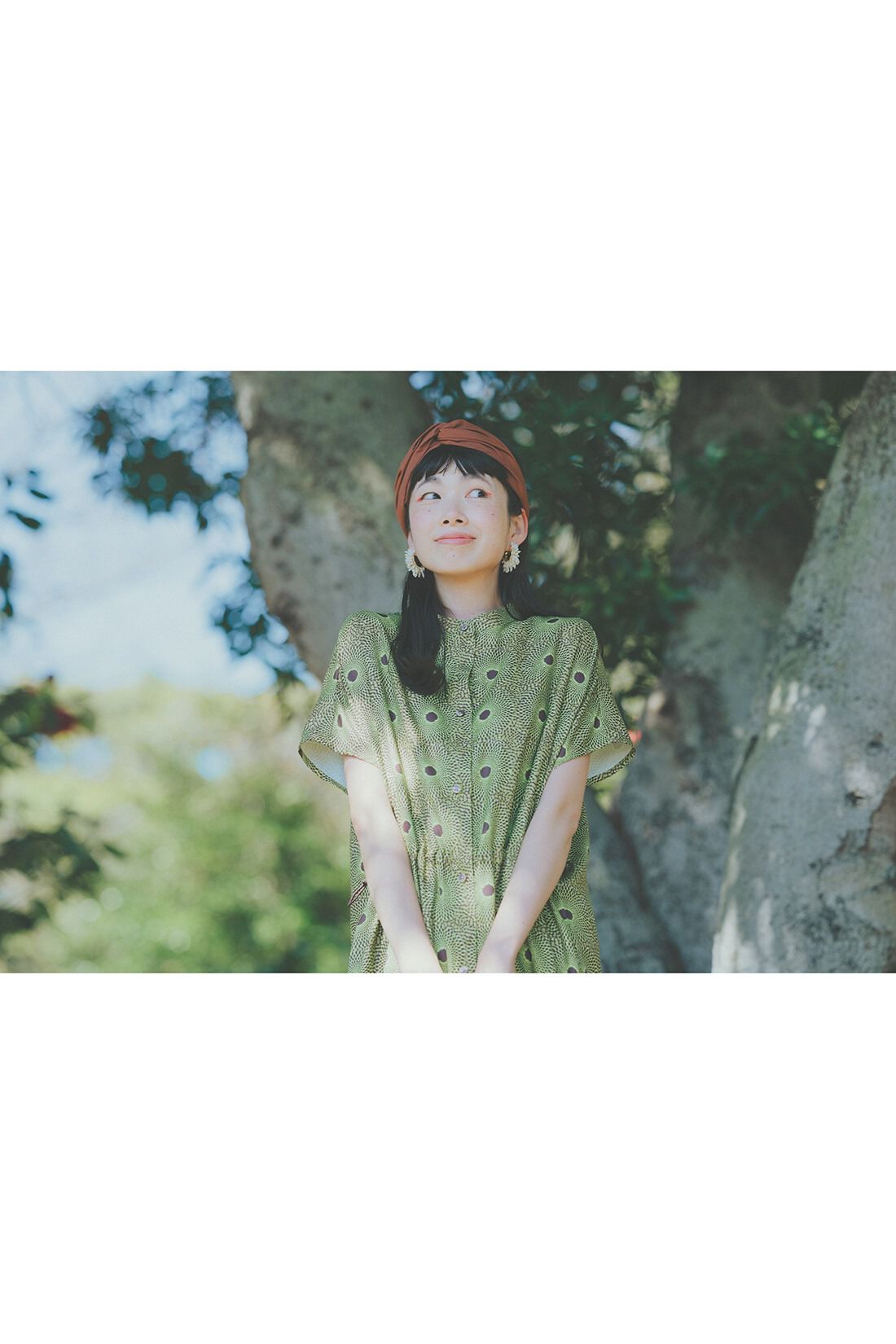 MEDE19F|アフリカンプリントワンピース〈ＧＲ〉ＭＤ１９とアフリカンプリントバッグＭＤ１９のコーディネート