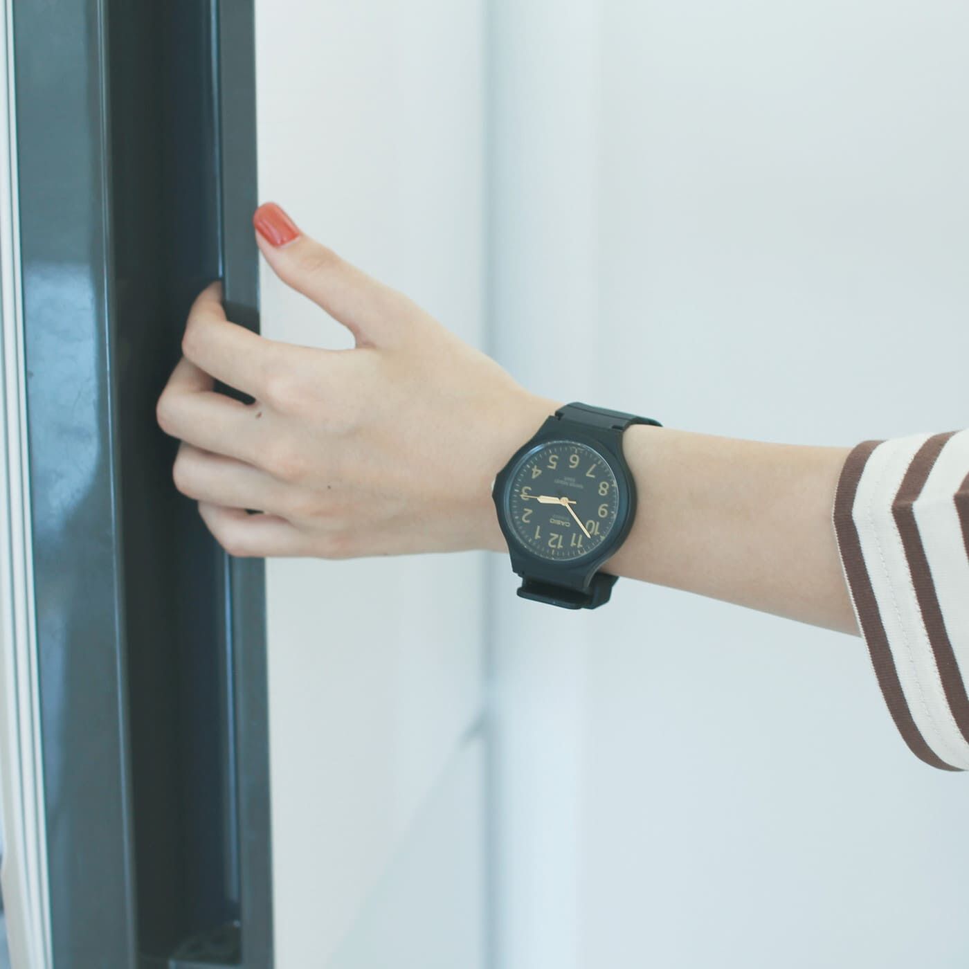 フェリシモコレクション|このごろ meets CASIO 推しカシ　しっとりムーンライトボーイ〈MW-240-1B2JH〉