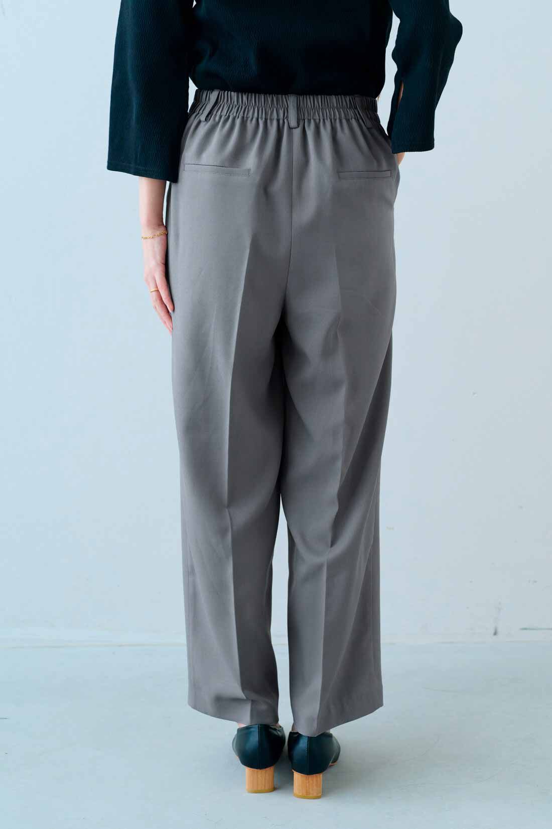 IEDIT|上品 大人 セミワイドパンツ 〈グレー〉のコーディネート
