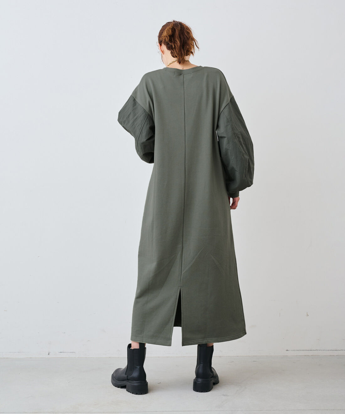 IEDIT|IEDIT[イディット]　WOODSコラボ ナイロン遣いのボリュームスリーブスウェットワンピース|モデル身長：164cm　着用サイズ：M