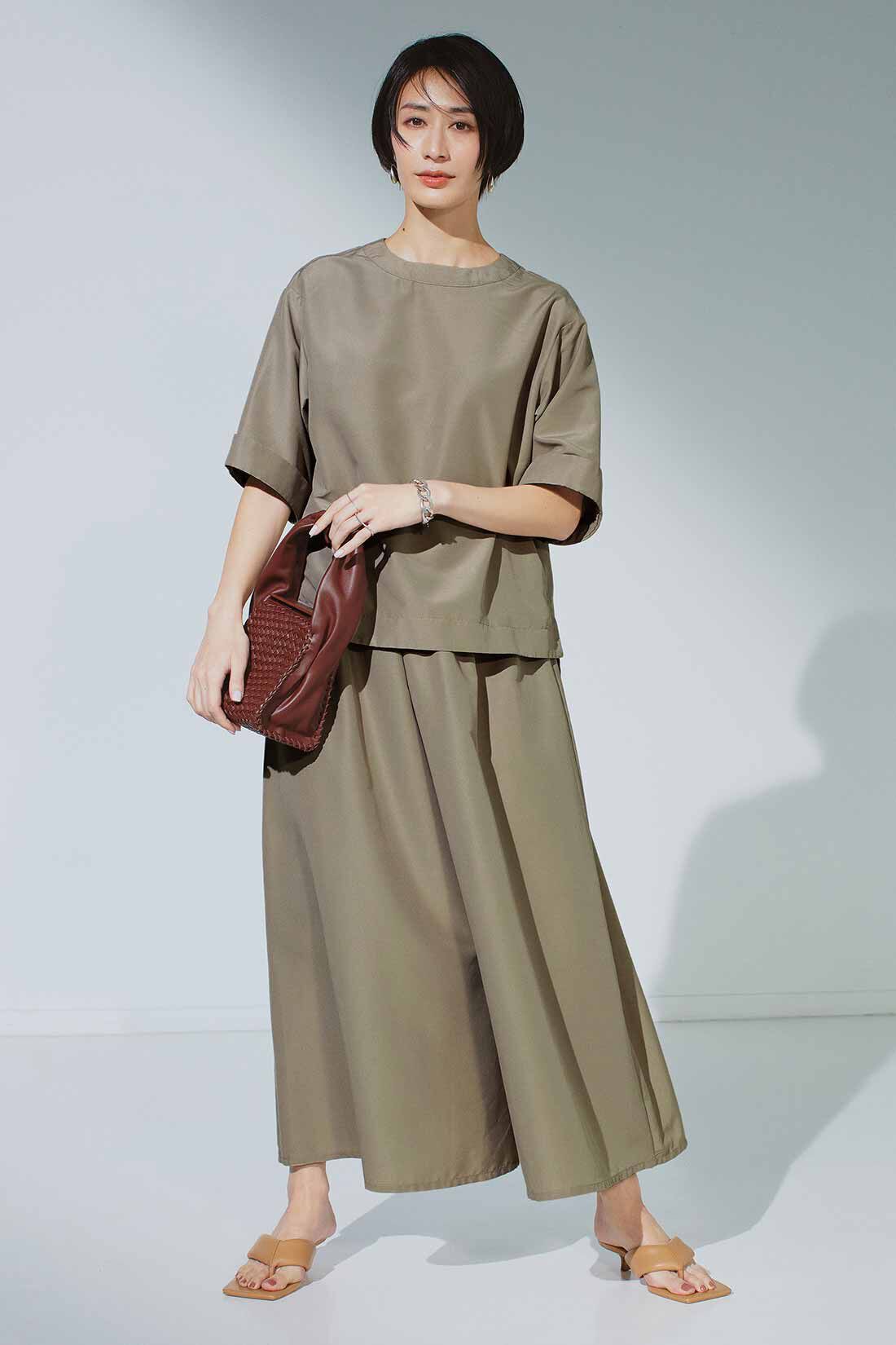 IEDIT|きれいめ 布はく スカート見え キュロット〈カーキ〉のコーディネート