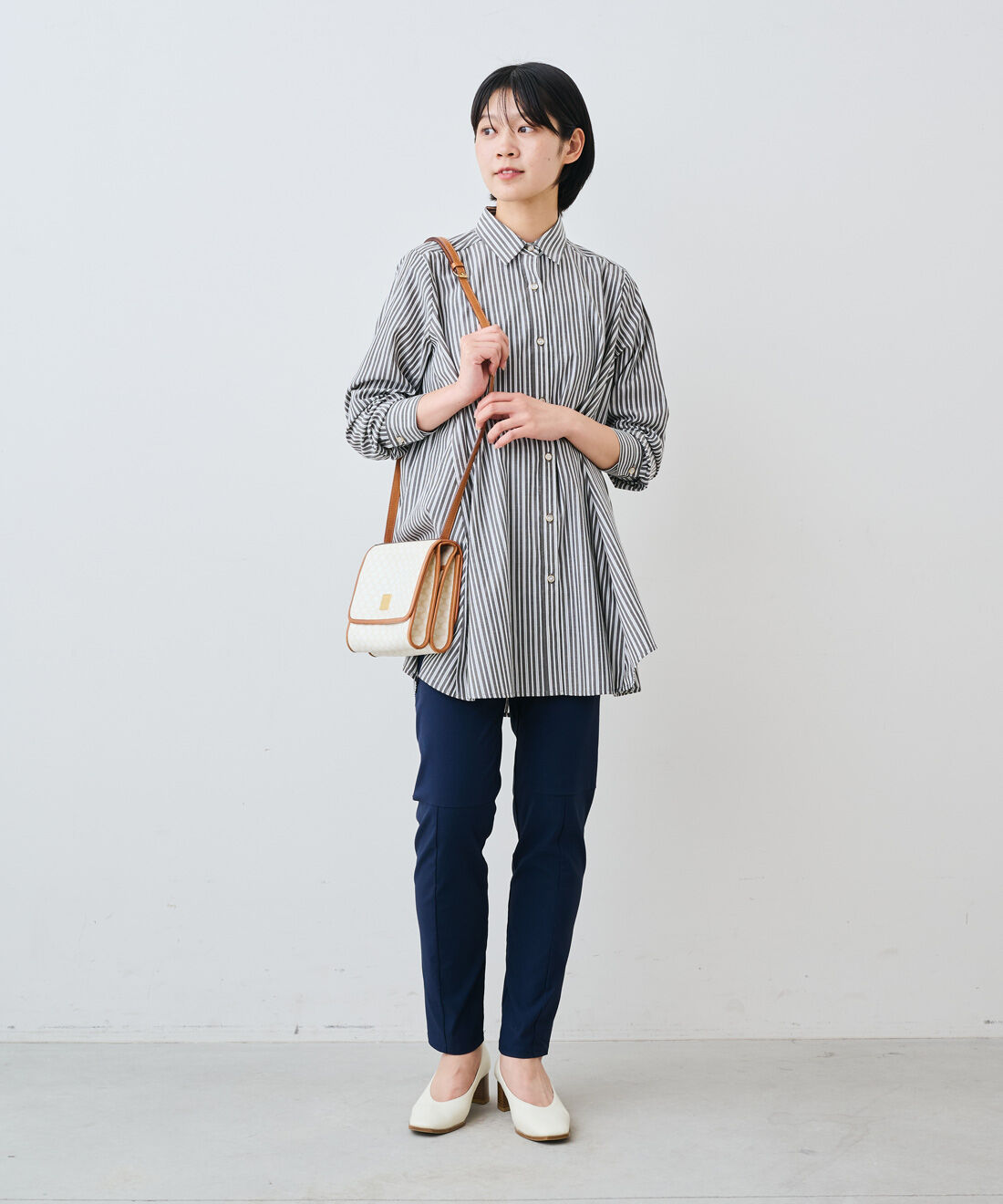 IEDIT［イディット］|IEDIT[イディット]　テントラインで体形カバー 長め丈ブラウス|モデル身長：163cm　着用サイズ：M