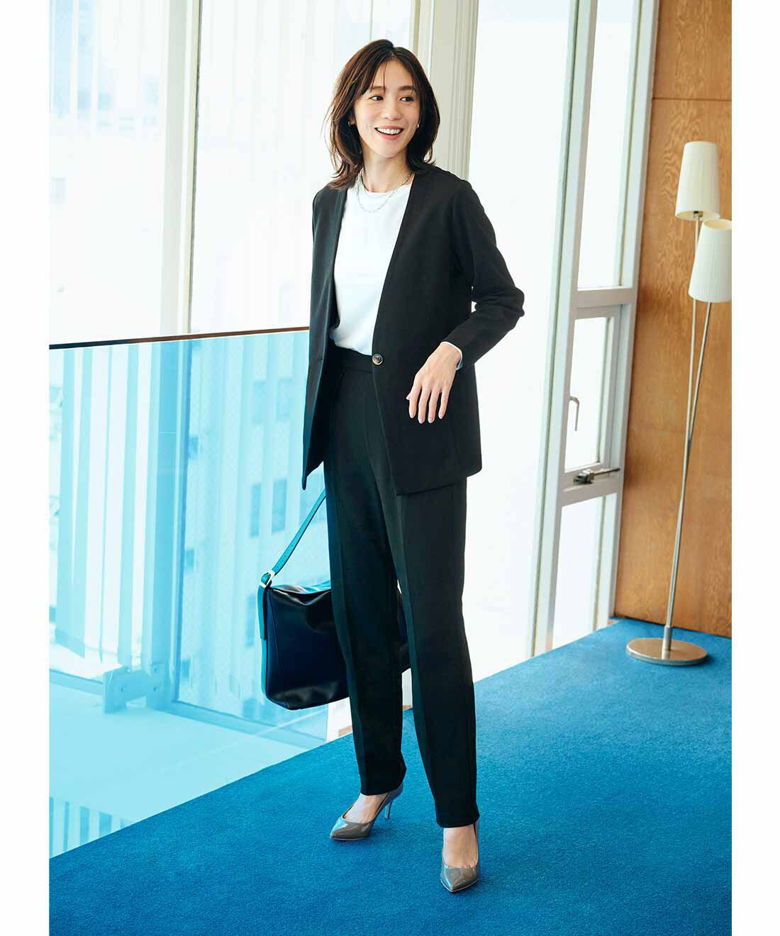 IEDIT|帯電防止加工 純黒素材 裏微起毛 バレエフィット（R） ジャケット〈ブラック〉のコーディネート