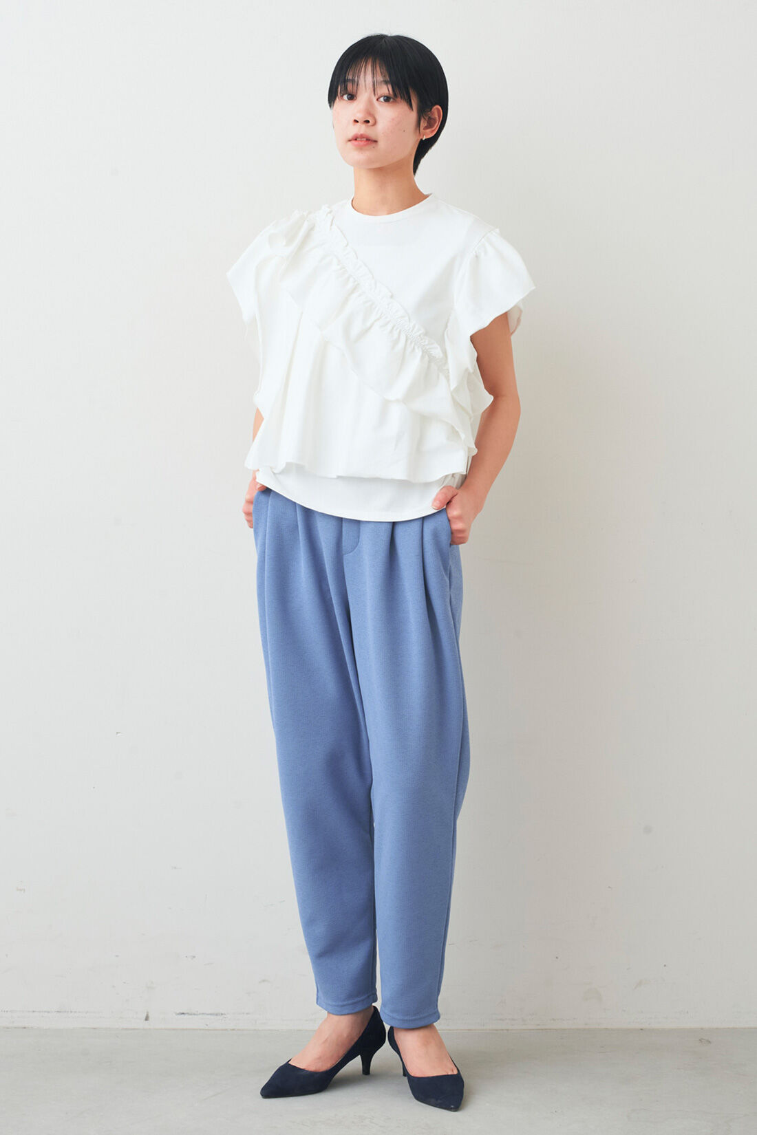 IEDIT|国産快適パンツ〈ブルー〉ＩＥと国産快適パンツ〈ブルー〉ＩＥのコーディネート