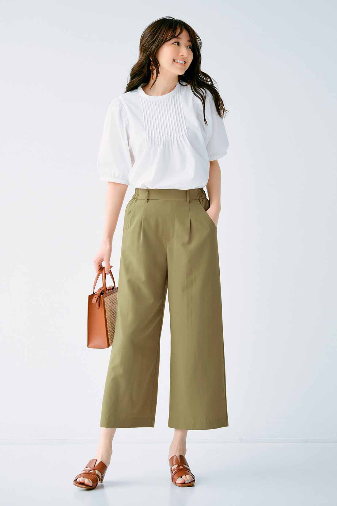 IEDIT|UVカット 接触冷感 撥水加工 エアノビ 涼やか ワイドパンツ〈カーキ〉のコーディネート