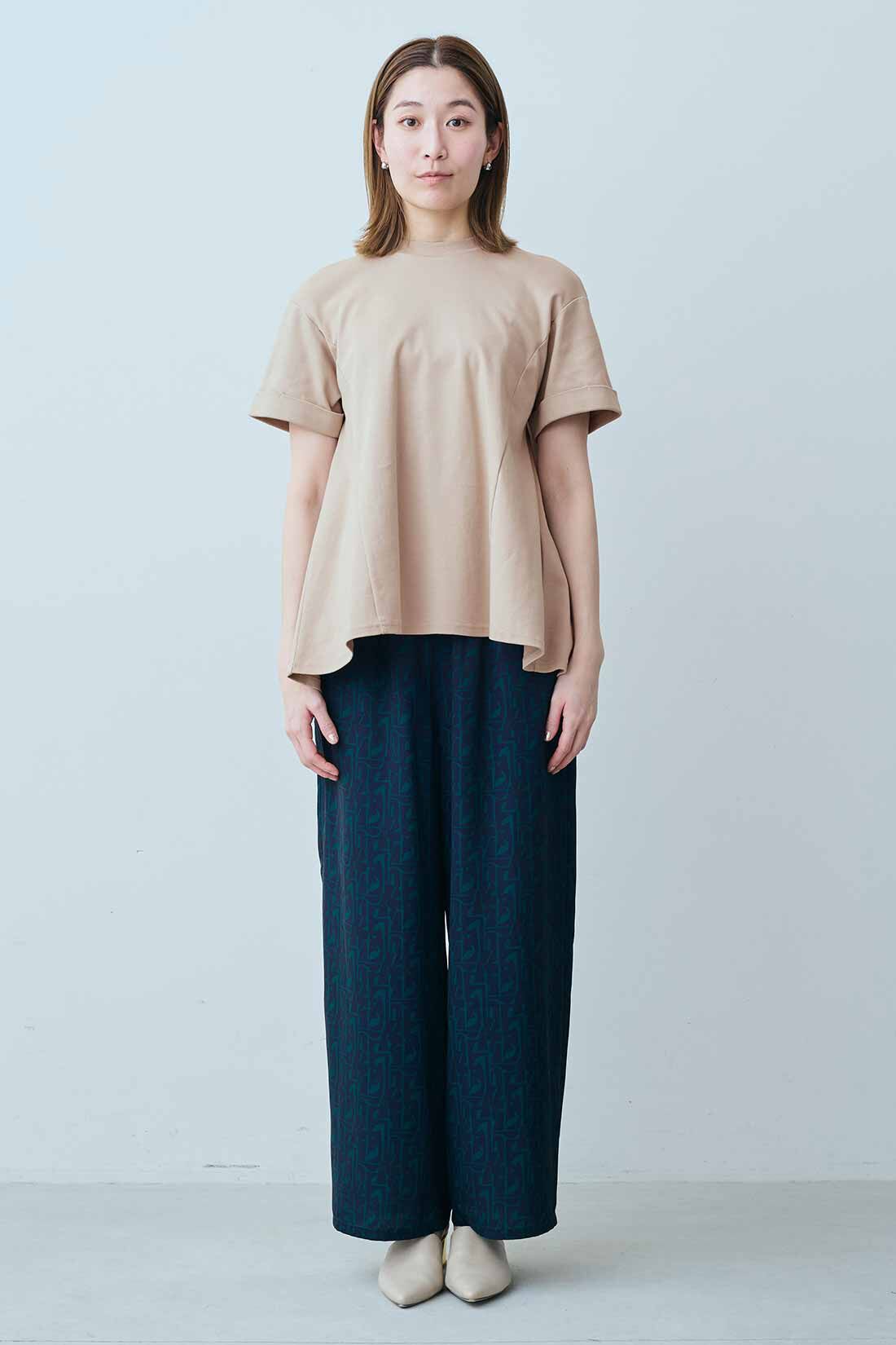 IEDIT|接触冷感 吸汗速乾 抗菌防臭 Ohcool（R）Ⅱ plus素材 バックプリーツ カットソー トップス〈グレージュ〉のコーディネート