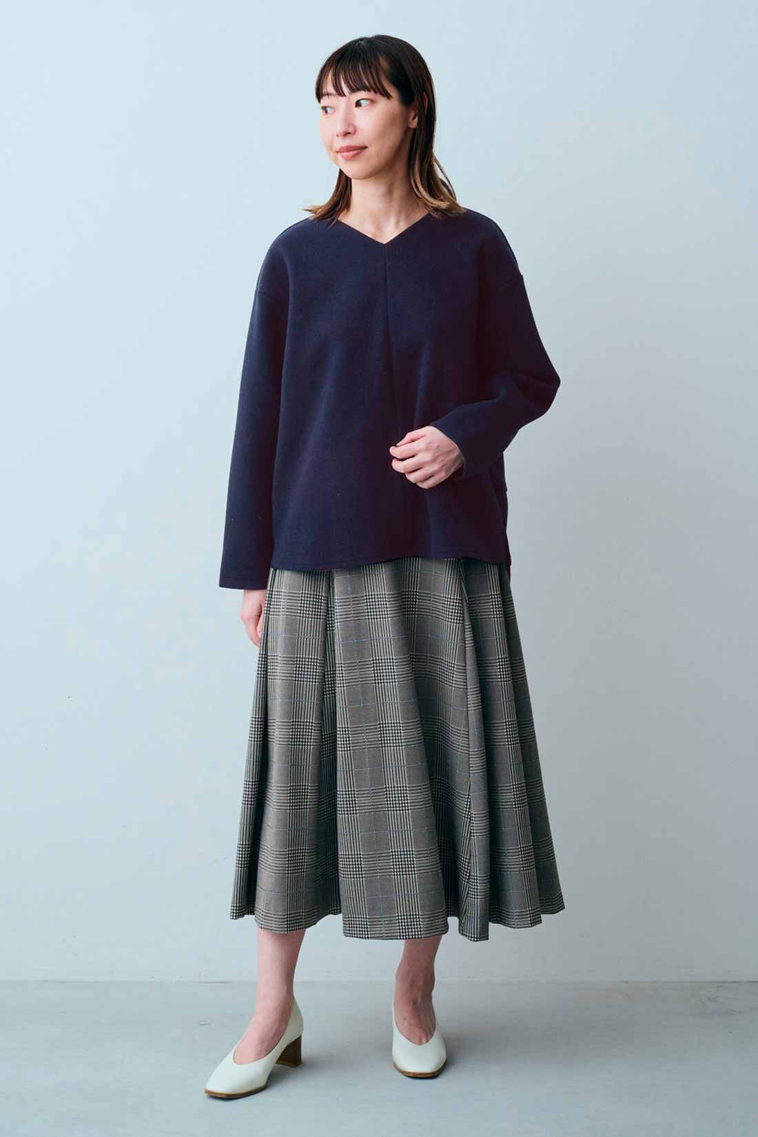 IEDIT|フレアー スカート 〈ライトグレー〉のコーディネート