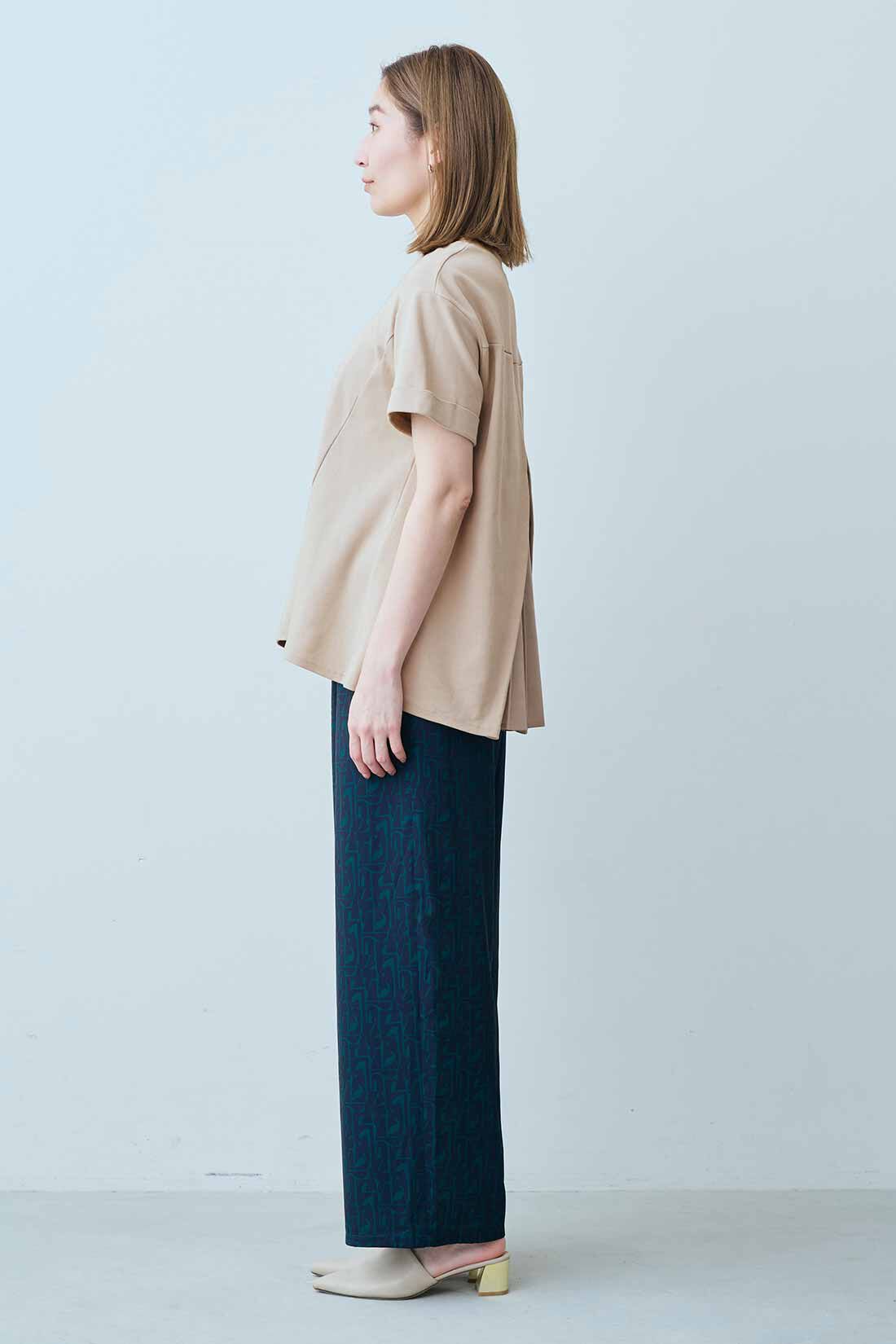 IEDIT|接触冷感 吸汗速乾 抗菌防臭 Ohcool（R）Ⅱ plus素材 バックプリーツ カットソー トップス〈グレージュ〉のコーディネート