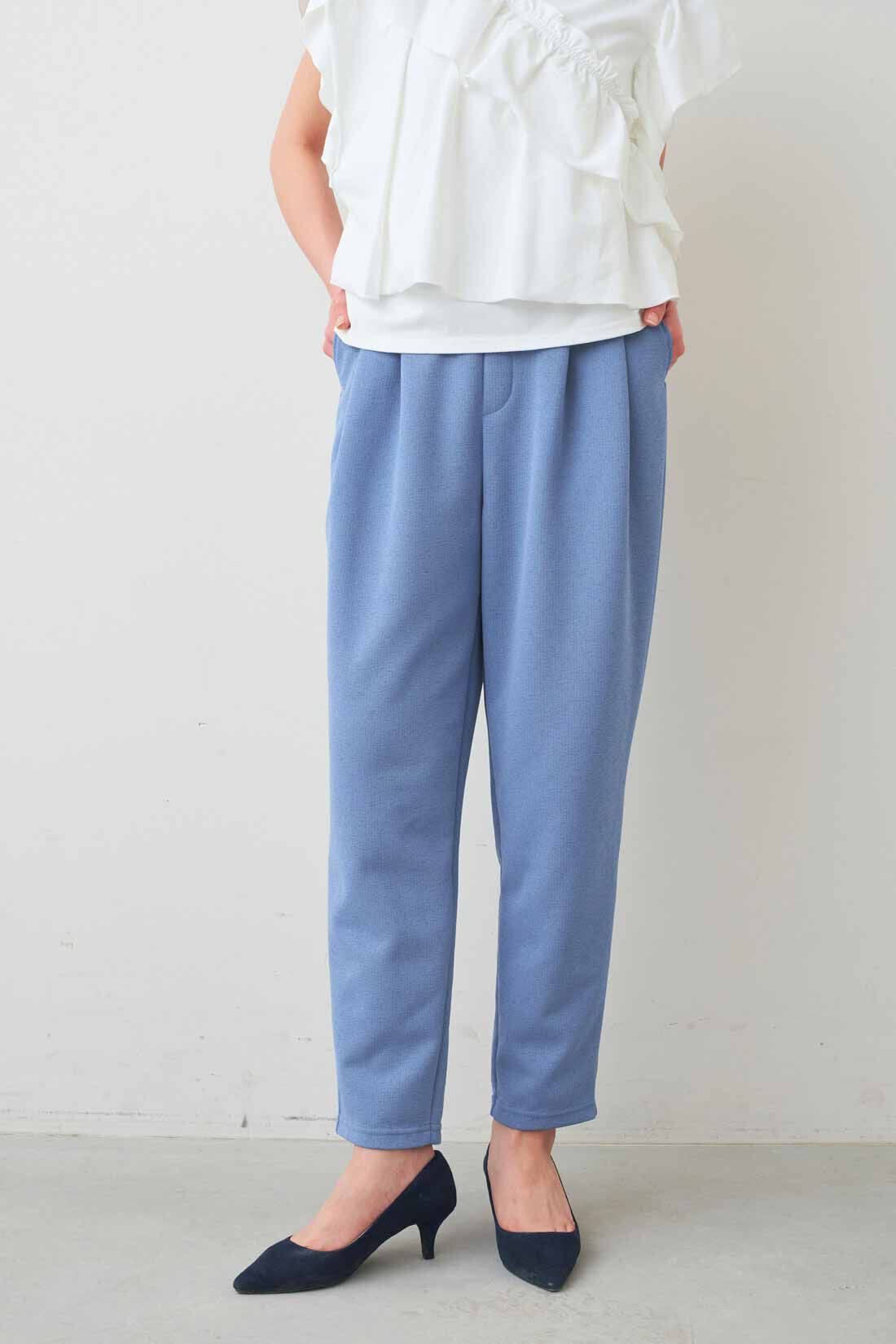 IEDIT|国産快適パンツ〈ブルー〉ＩＥと国産快適パンツ〈ブルー〉ＩＥのコーディネート