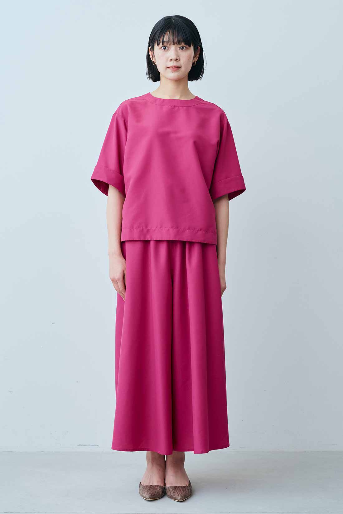 IEDIT|袖口デザイン きれいめ 布はく プルオーバー〈フューシャピンク〉のコーディネート