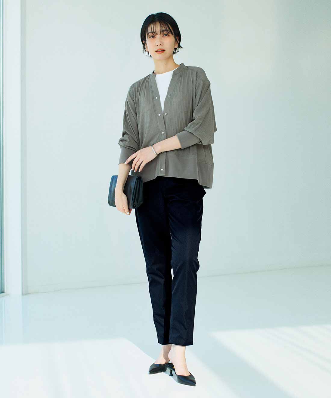 IEDIT［イディット］|IEDIT[イディット]　撥水（はっすい）加工素材で毎日が楽しい すっきり美脚見えのテーパードパンツ〈ブラック〉