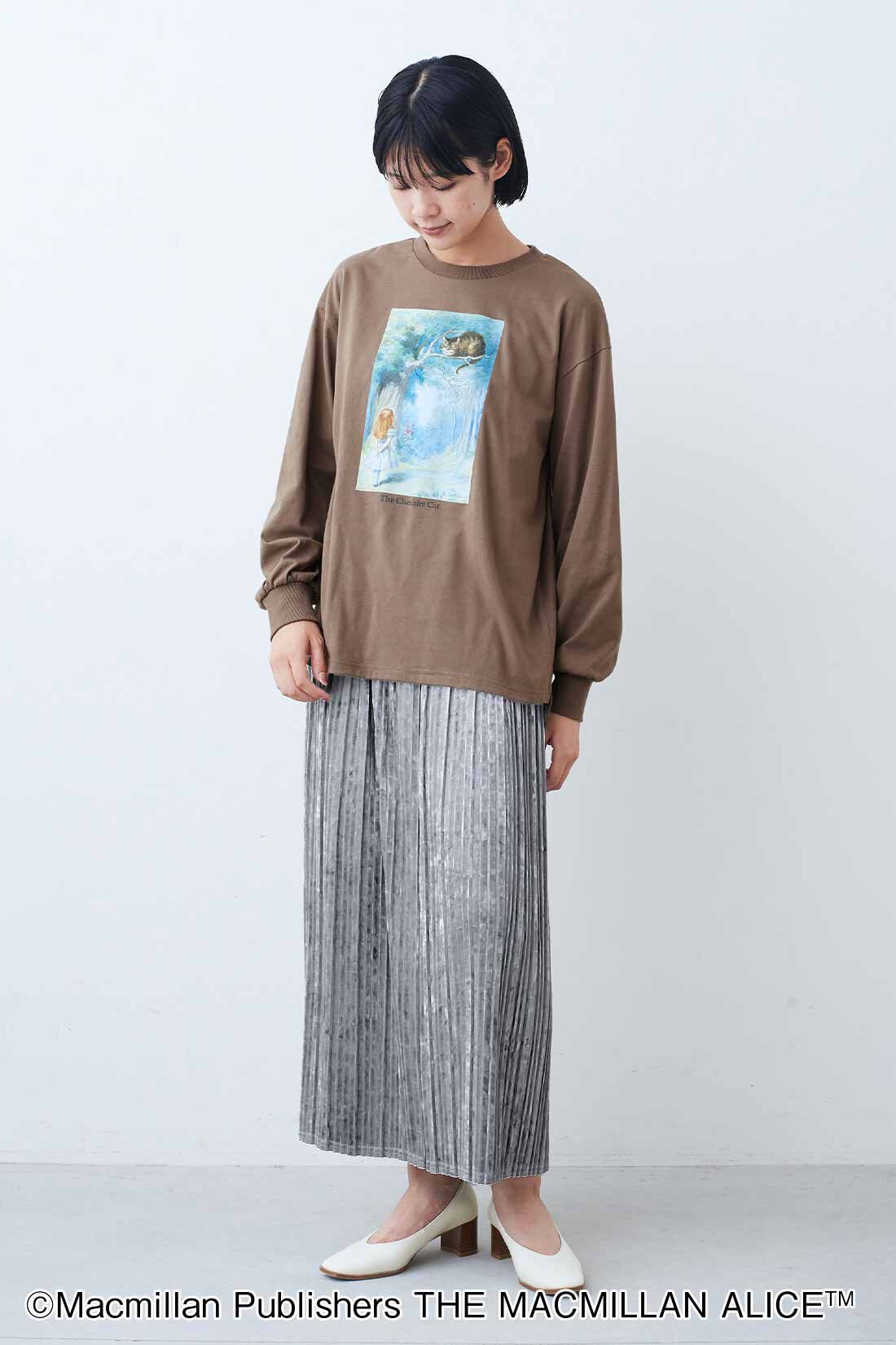 IEDIT|ALICE 大人 カットソートップス〈ソフトブラウン〉のコーディネート