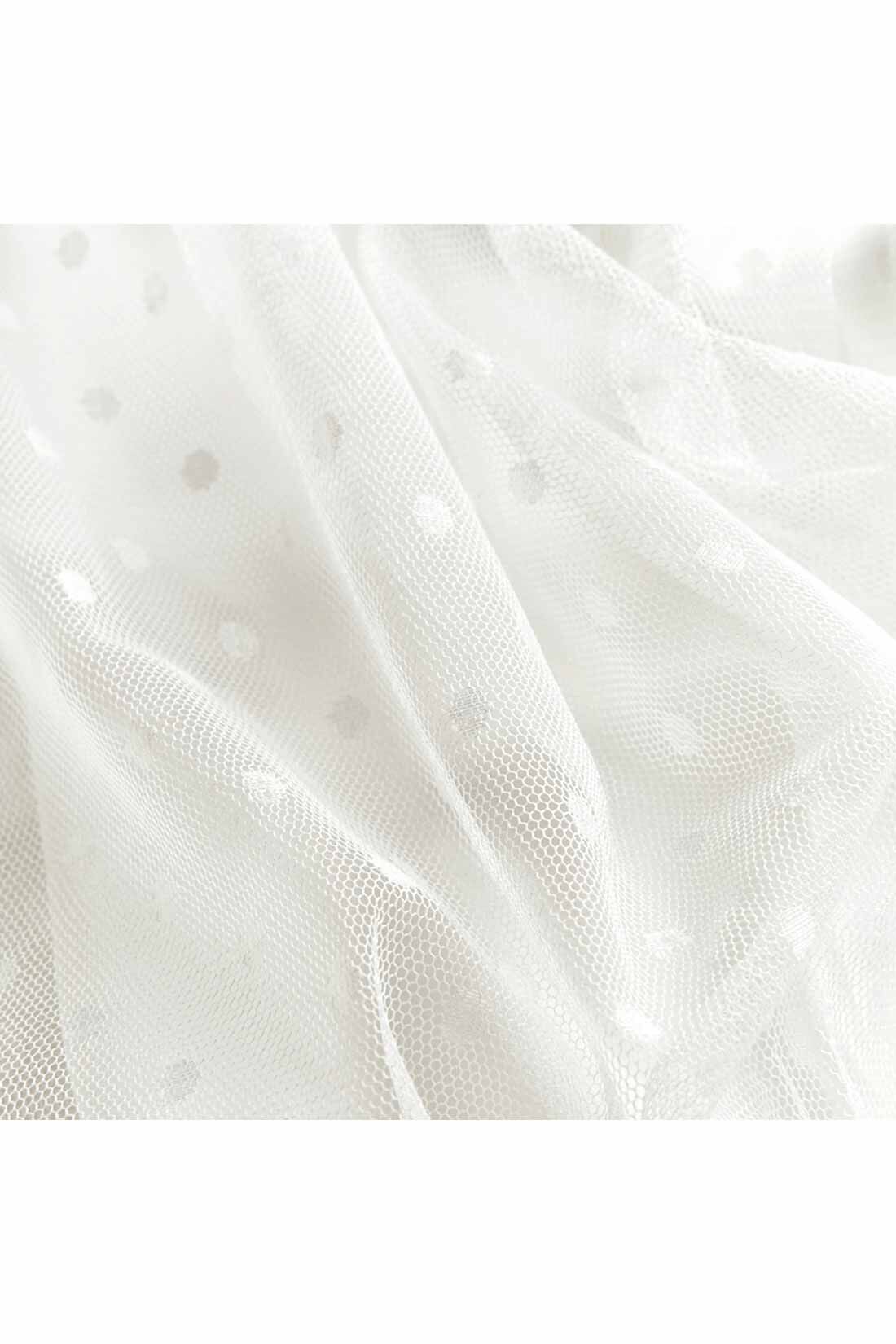 IEDIT［イディット］|IEDIT[イディット]　袖チュール重ねのカットソージョーゼットトップス〈ホワイト〉|トレンドの透け感を楽しむチュール素材は、さりげないドット柄がチャーミング。