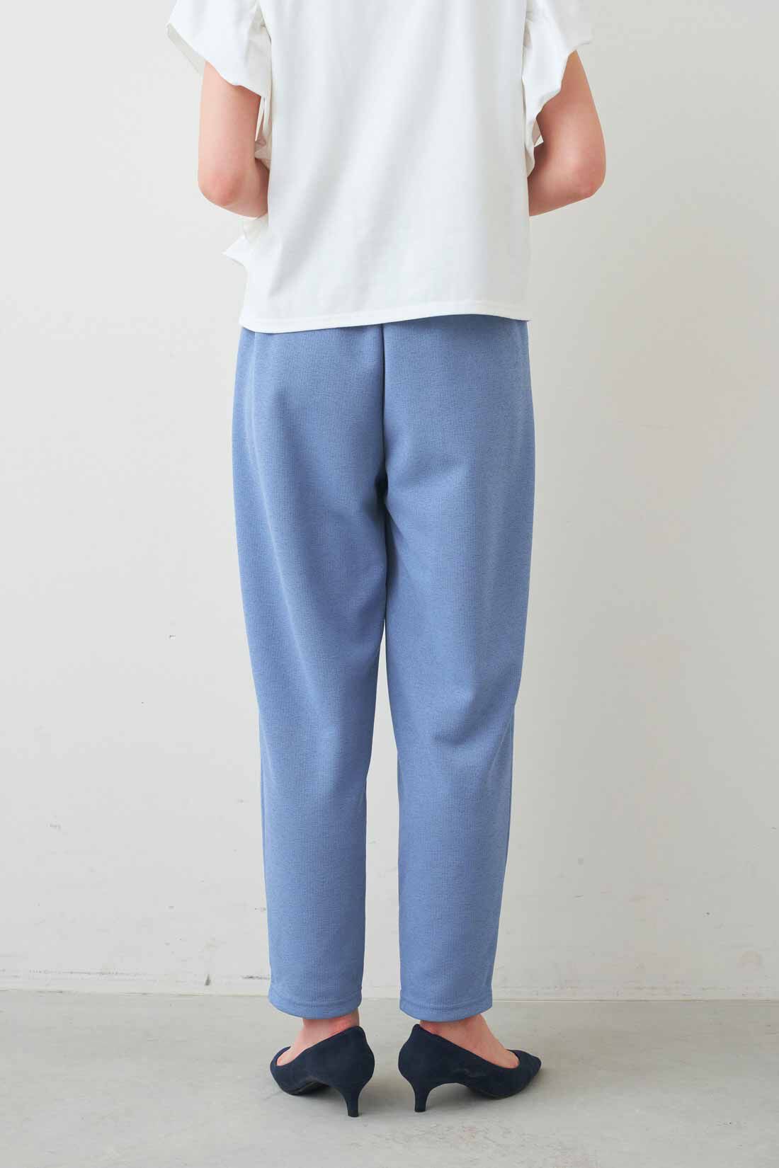 IEDIT|国産快適パンツ〈ブルー〉ＩＥと国産快適パンツ〈ブルー〉ＩＥのコーディネート