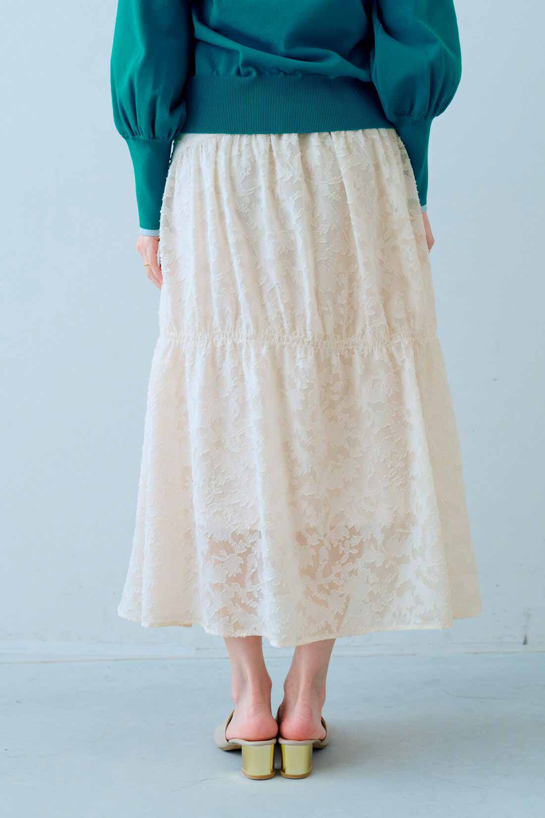 IEDIT|Aライン 上品 カットジャカード スカート 〈フェザーホワイト〉のコーディネート