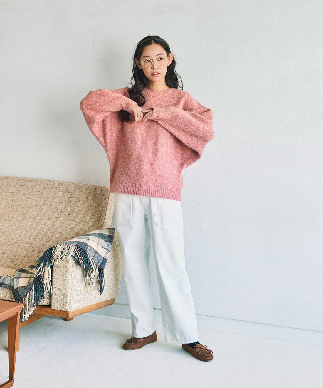 and myera|ドルマンスリーブ セーター ピンクのコーディネート