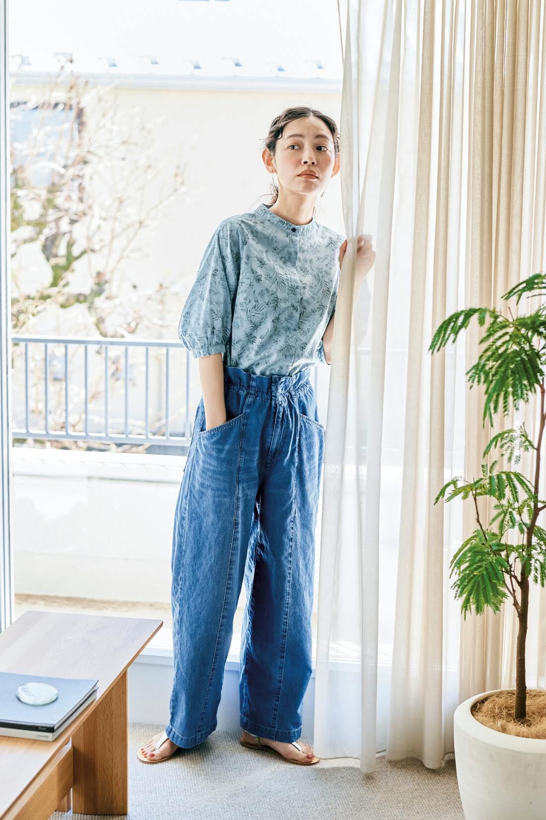 and myera［アンドマイラ］|and myera ライトなライトブルージーンズ