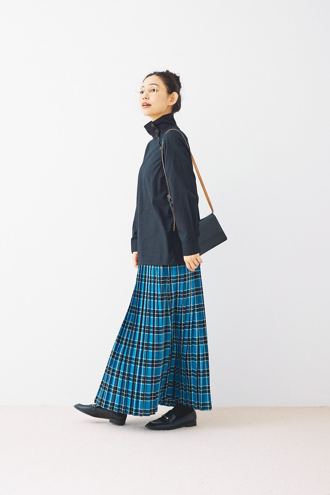and myera|ロングプリーツチェックスカート〈ブルー〉のコーディネート