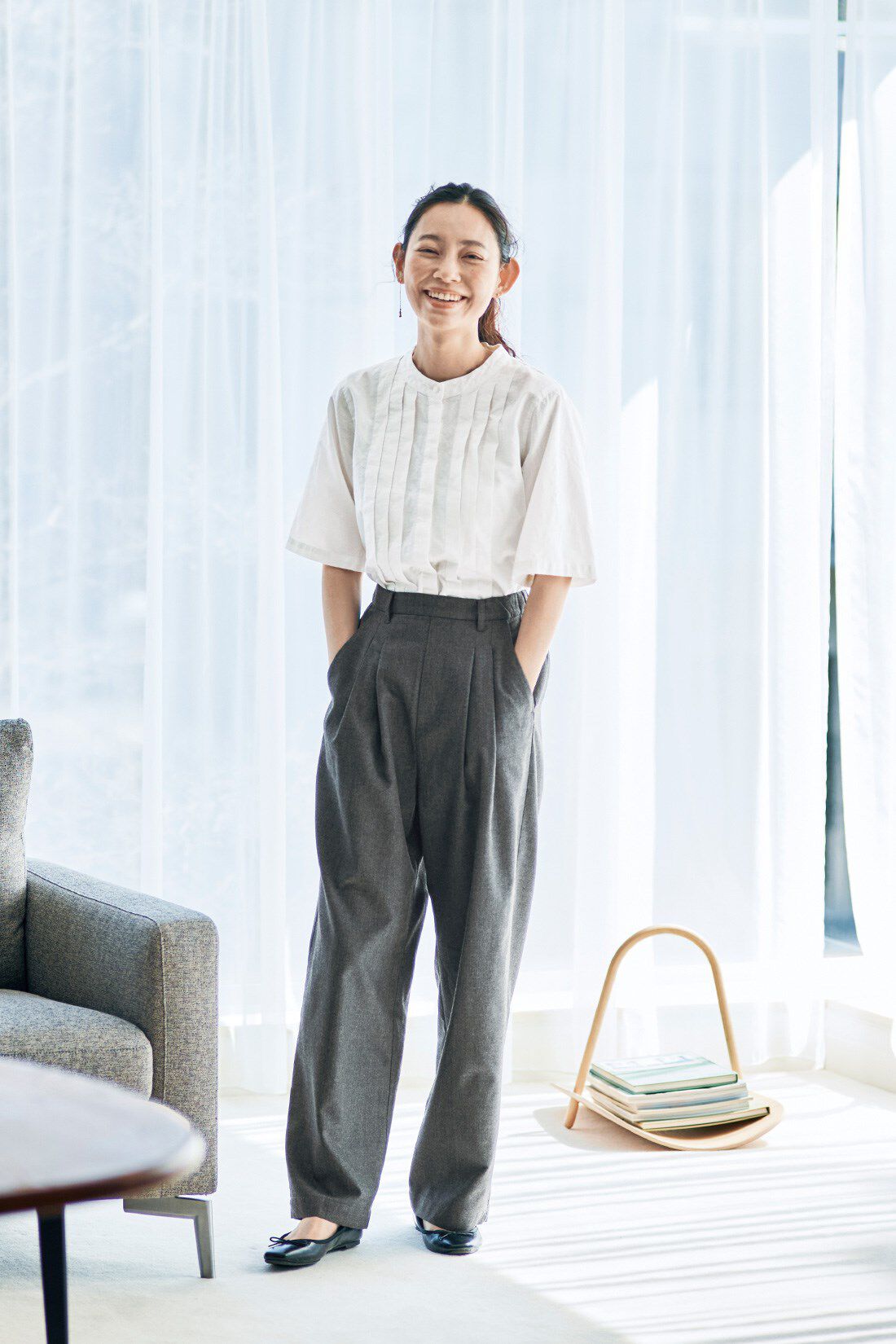and myera［アンドマイラ］|and myera 幅広タックブラウス〈白〉