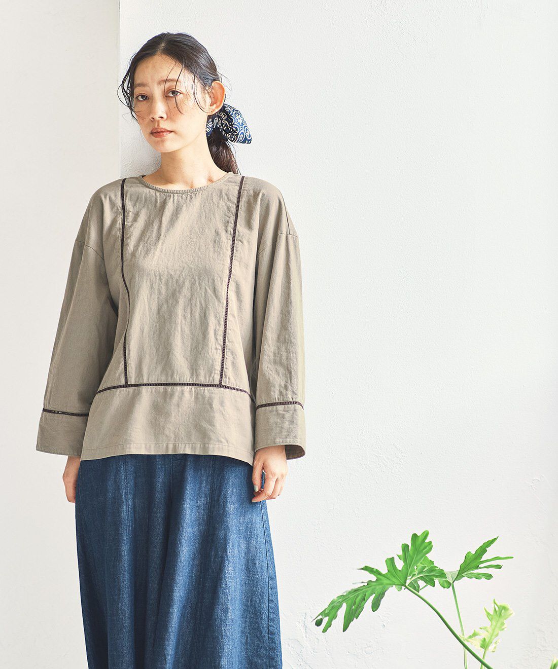and myera［アンドマイラ］|and myera 梯子レースのトップス〈カーキ〉