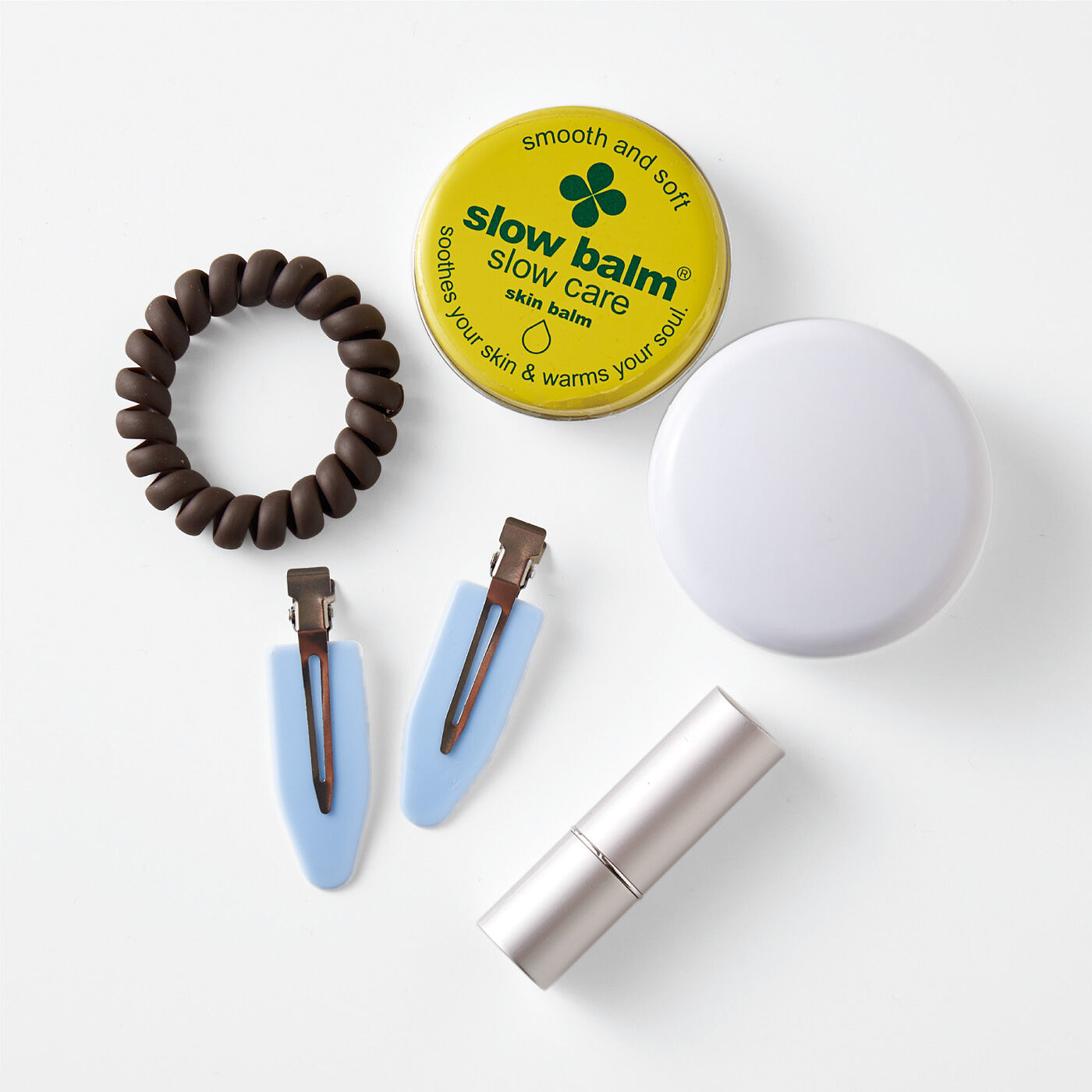 YOU+MORE!|YOU＋MORE!　柴犬のほっぺたもちもちポーチの会|これくらい入ります！