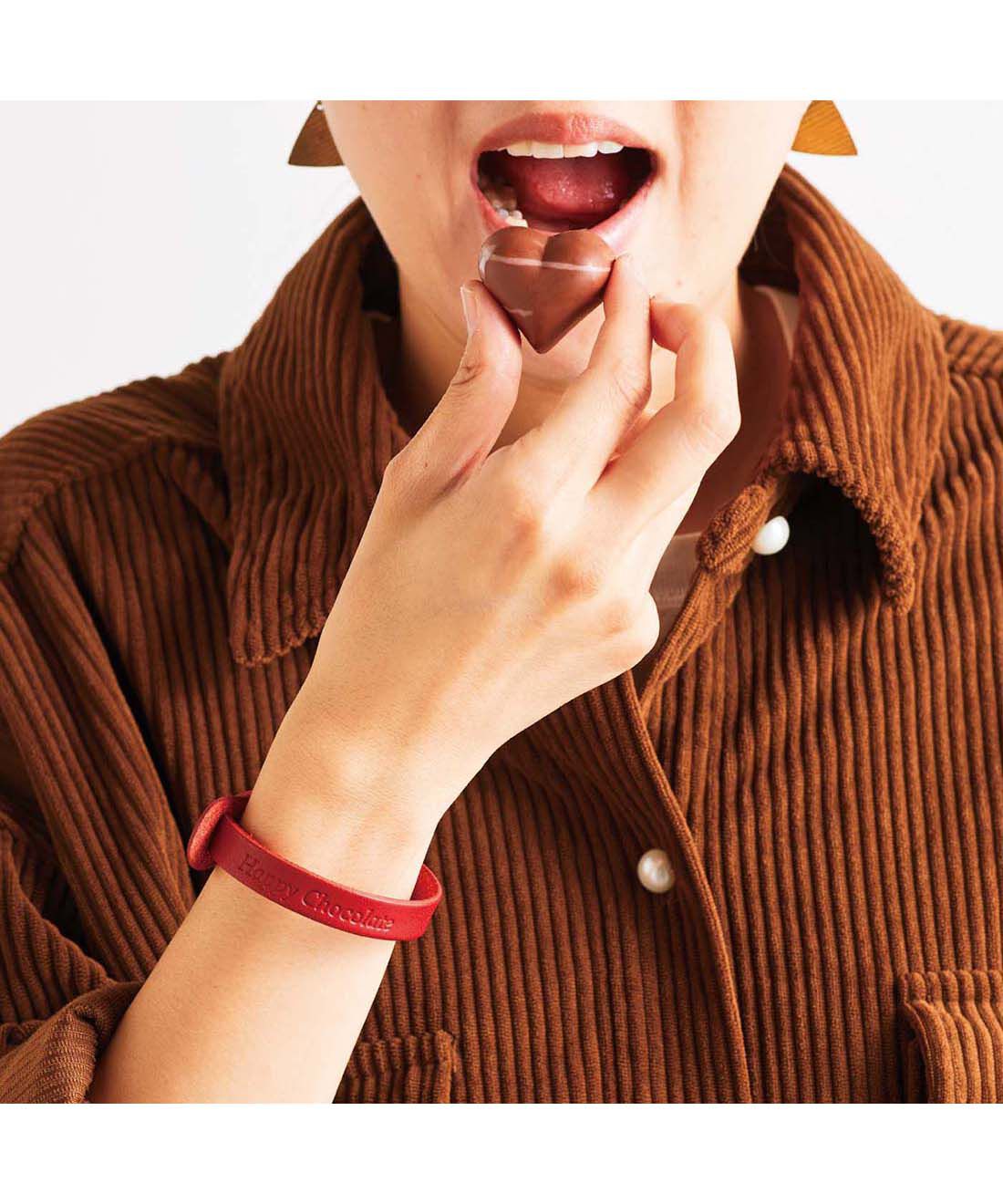 幸福のチョコレート|【バレンタイン便】チョコの未来をみんなで応援する カカオ色の本革ブレスレット