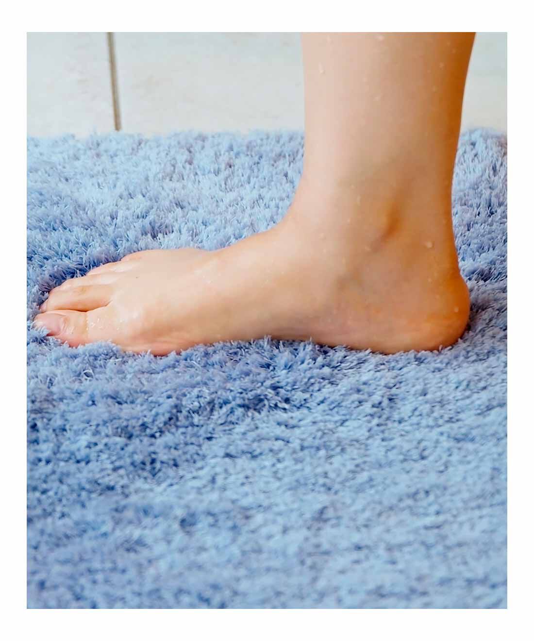 FELISSIMO PARTNERS|さらさらした肌ざわり 吸水性と速乾性に特化したコスモトロン（R）バスマットSARASARA（サラサラ）の会（3回予約）|毛足が長く、ふんわりサラサラな風合いで使い心地◎。品質にこだわった日本製です。