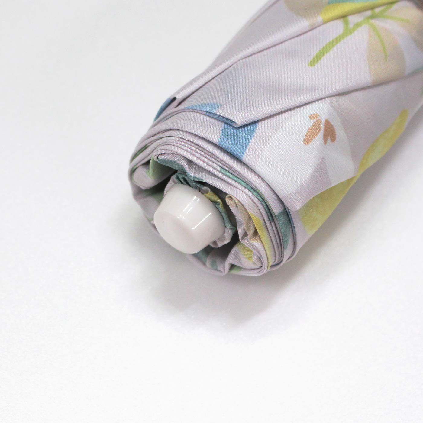 FELISSIMO PARTNERS|デイリー使いにちょうどいい　ベーシックな３段折りたたみ傘　レモンガーデン