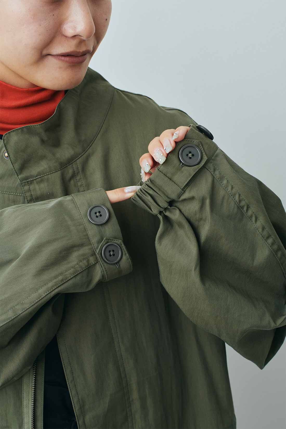 MEDE19F [メデ・ジュウキュウ]|MEDE19F　ミュルーズモダン〈「ミュルーズ染織美術館」アーカイブコレクション〉バックプリントモッズコート〈カーキ〉