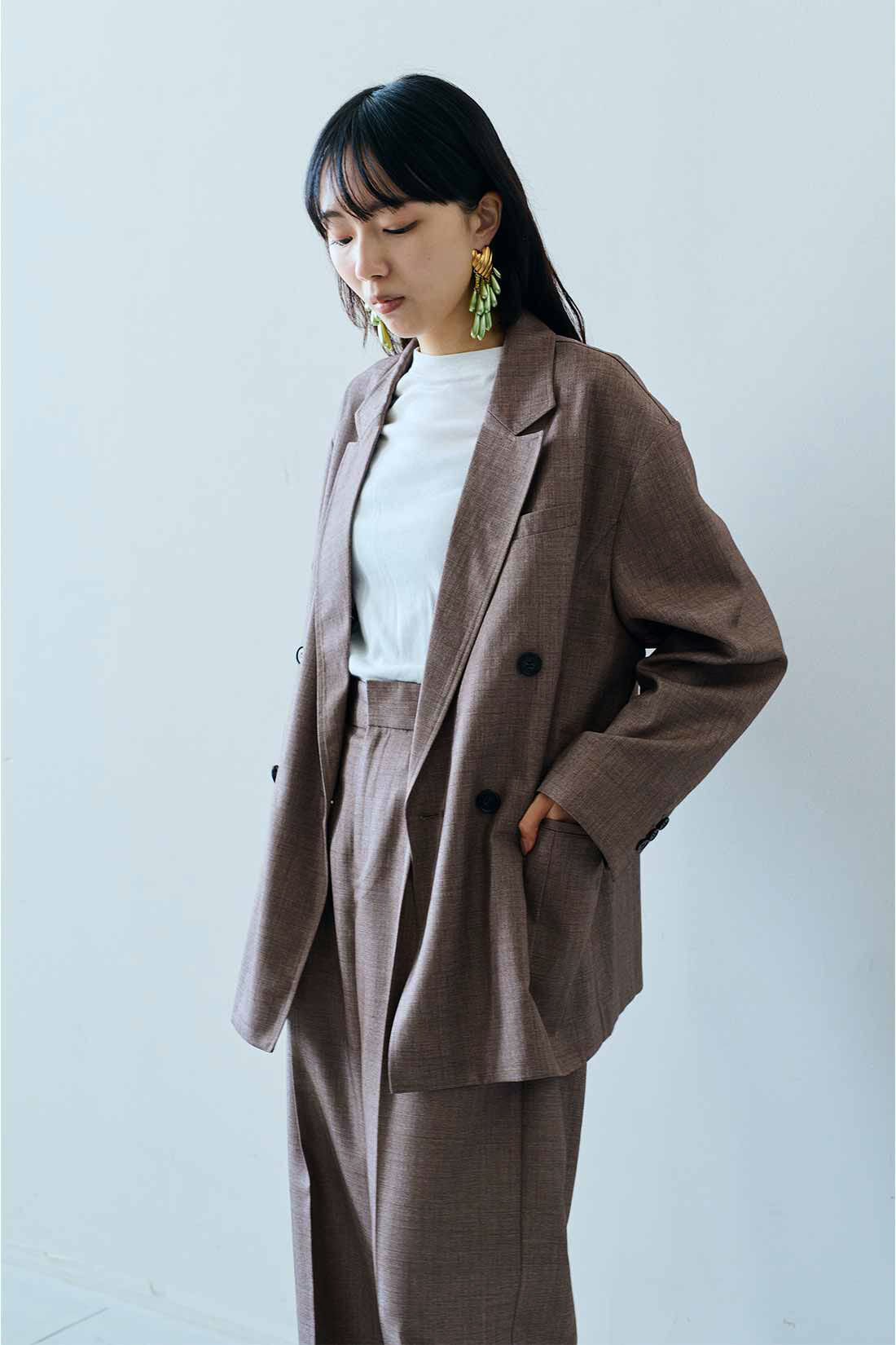 MEDE19F [メデ・ジュウキュウ]|MEDE19F　シャークスキンのリラックスダブルジャケット〈グレーベージュ〉