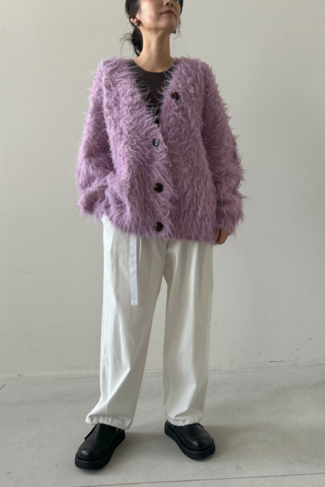 MEDE19F|ドギーヘアーカーディガン〈シェルピンク〉のコーディネート|モデル身長：164cm　着用サイズ：M