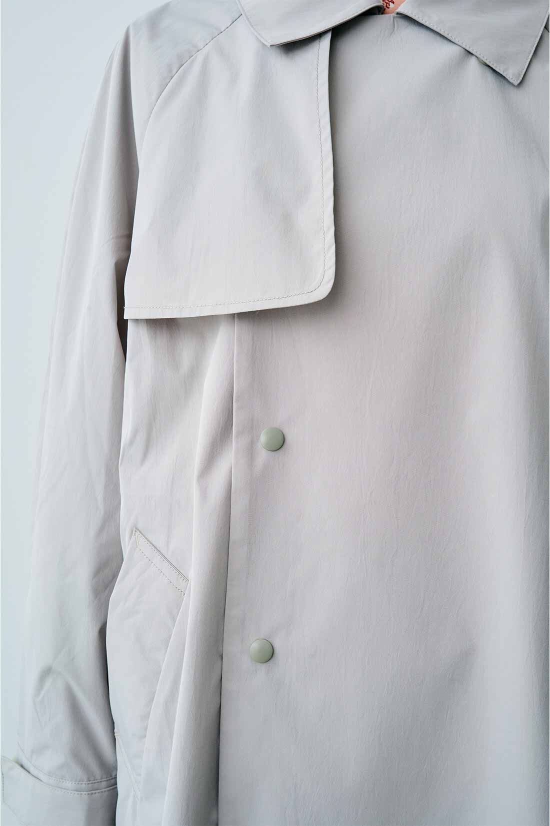 MEDE19F [メデ・ジュウキュウ]|【MEDE19F】水を受け流すミノテック（R）素材のオーバートレンチコート〈グレージュ〉