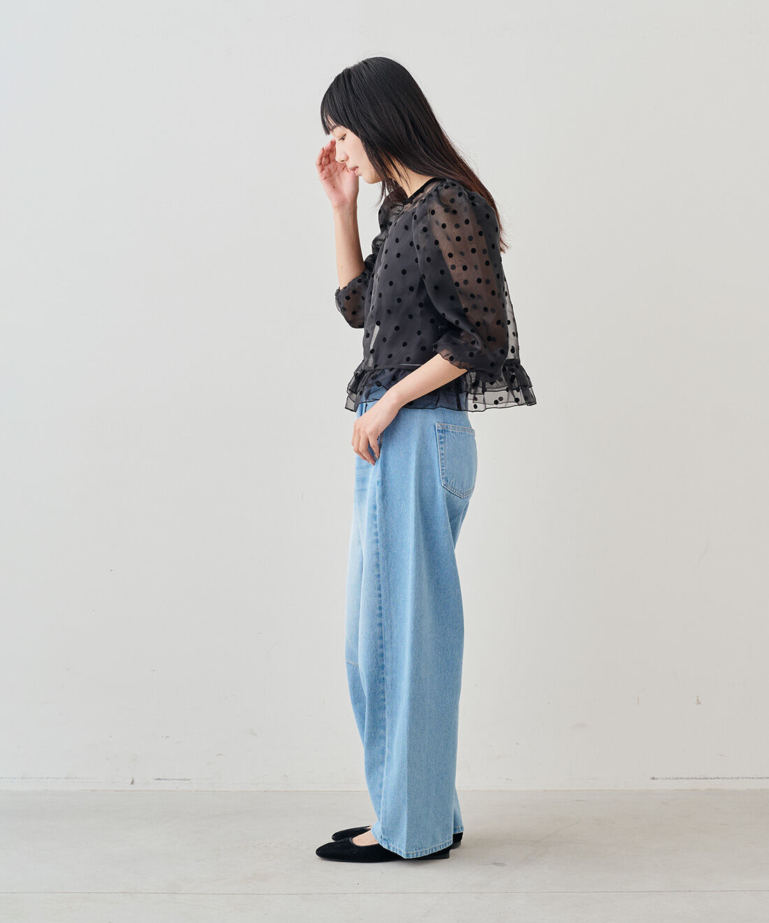 MEDE19F|レスウォーター カーブデニムパンツ〈フェードブルー〉のコーディネート