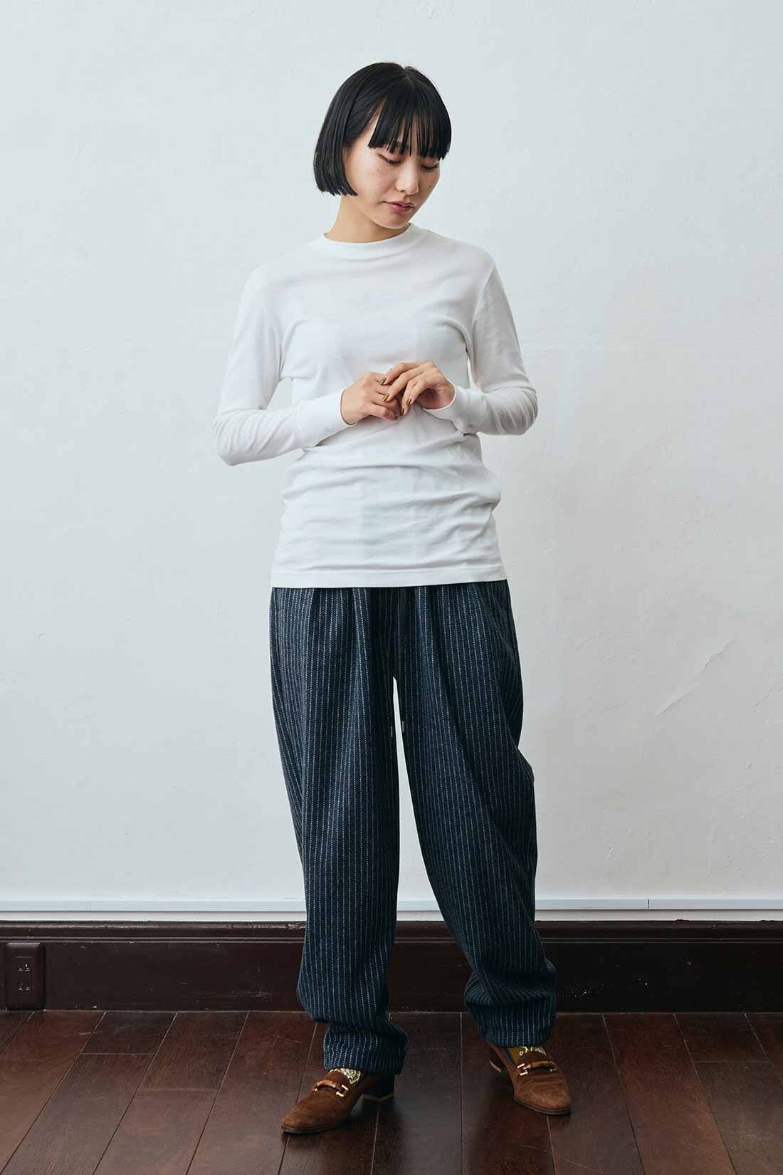 MEDE19F|MEDE19F　エアリーな風合いの吸湿発熱コットン クルーネックトップス〈ホワイト〉|モデル身長：158cm　着用サイズ：M