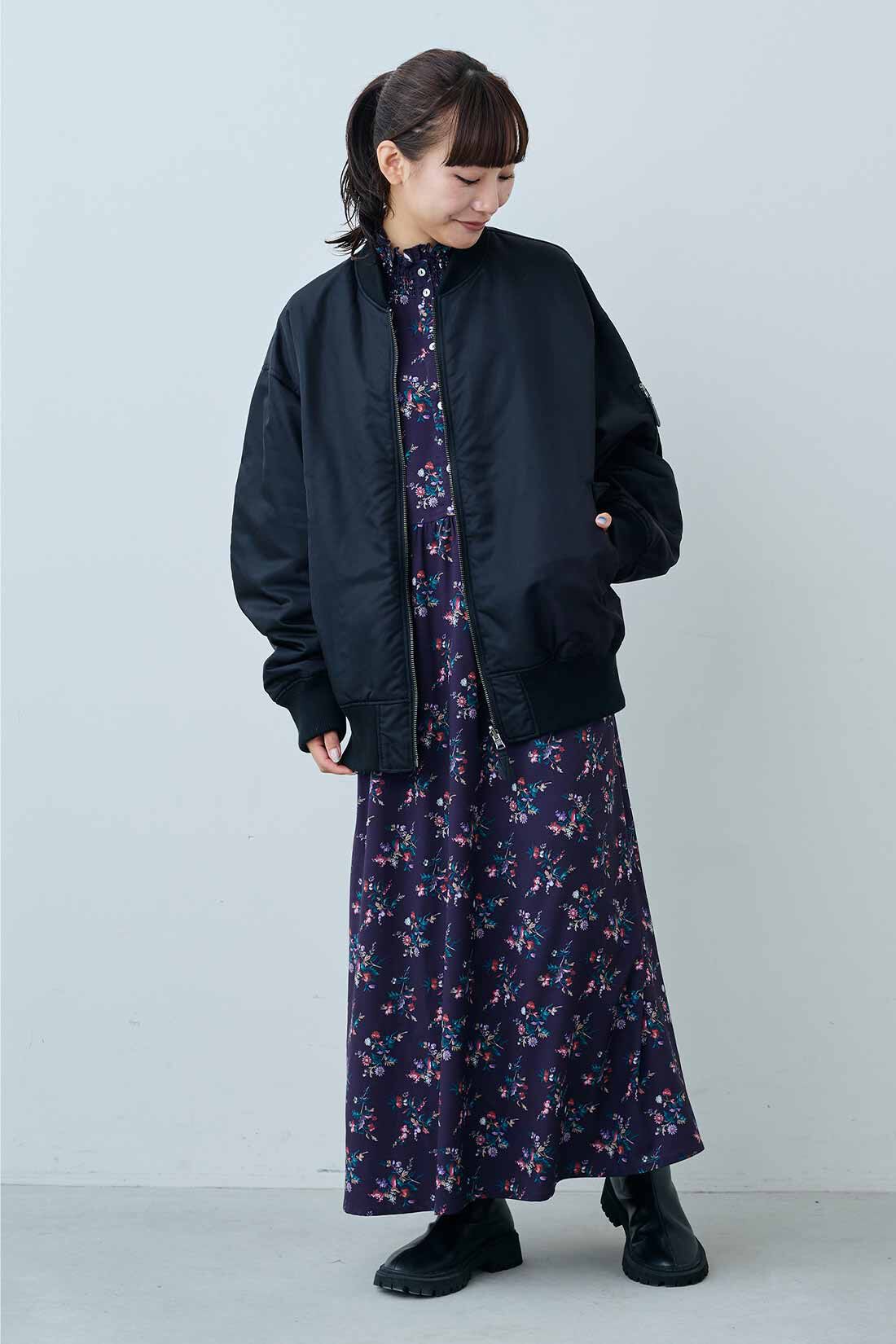 MEDE19F [メデ・ジュウキュウ]|MEDE19F　ミュルーズモダン〈「ミュルーズ染織美術館」アーカイブコレクション〉プリントロングワンピース〈パープル〉|モデル身長：158cm　着用サイズ：M