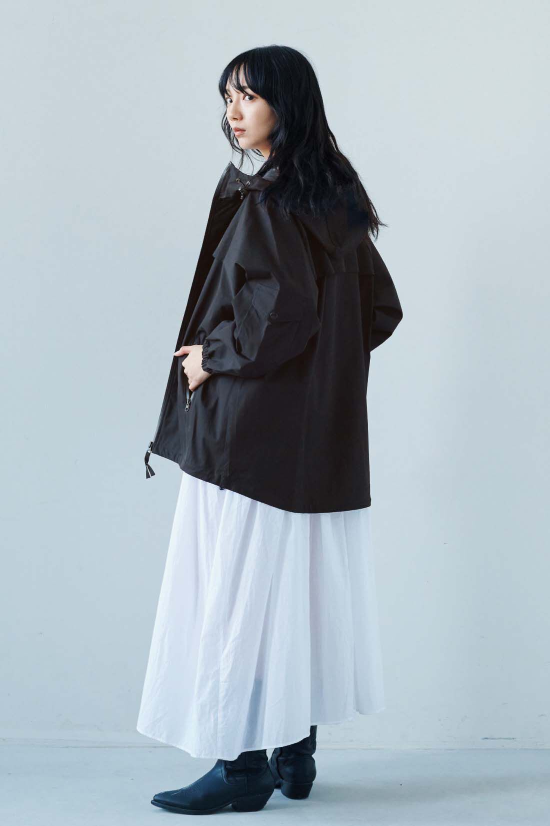 MEDE19F|【MEDE19F】GERRY（R）for MEDE19F 2.5レイヤーマウンテンパーカー〈ブラック〉|モデル身長：163cm 着用サイズ：M