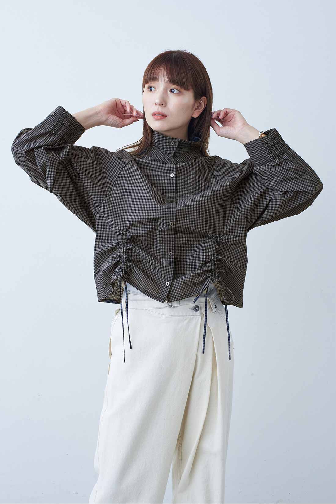 MEDE19F|MEDE19F　UV加工をほどこしたサッカー素材のオーバーシャツ〈グレー×ブラック〉