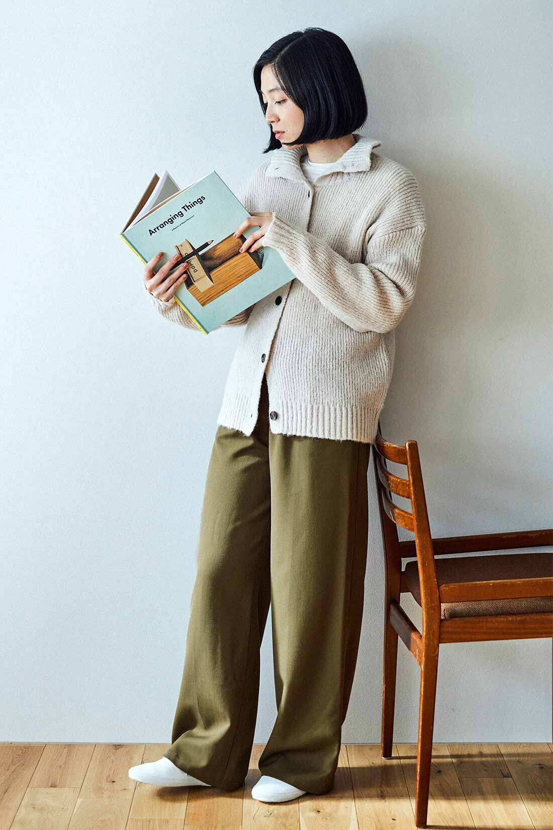 THREE FIFTY STANDARD|ゆるっとワイドパンツ〈カーキ〉のコーディネート