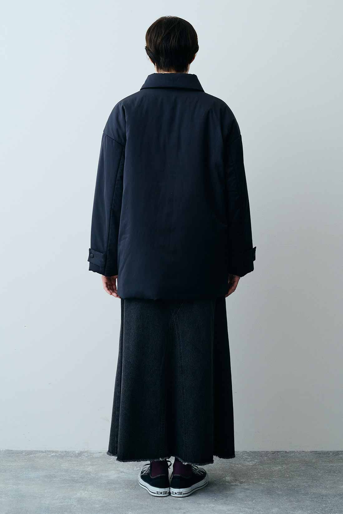 THREE FIFTY STANDARD|ワンサイドスナップ中わたジャケットＢＫ　ＴＦＳとカットヘムブラックデニムスカート　ＴＦＳのコーディネート