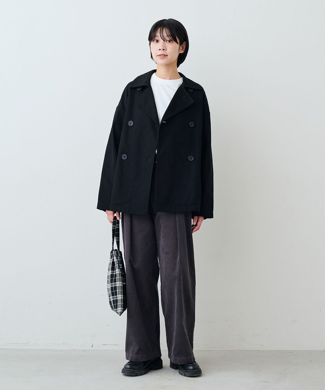 THREE FIFTY STANDARD|コットンツイルのダブルコートＢＫ　ＴＦＳと吸水速乾長袖Ｔシャツ　ＴＦＳのコーディネート|モデル身長：163cm 着用サイズ：M